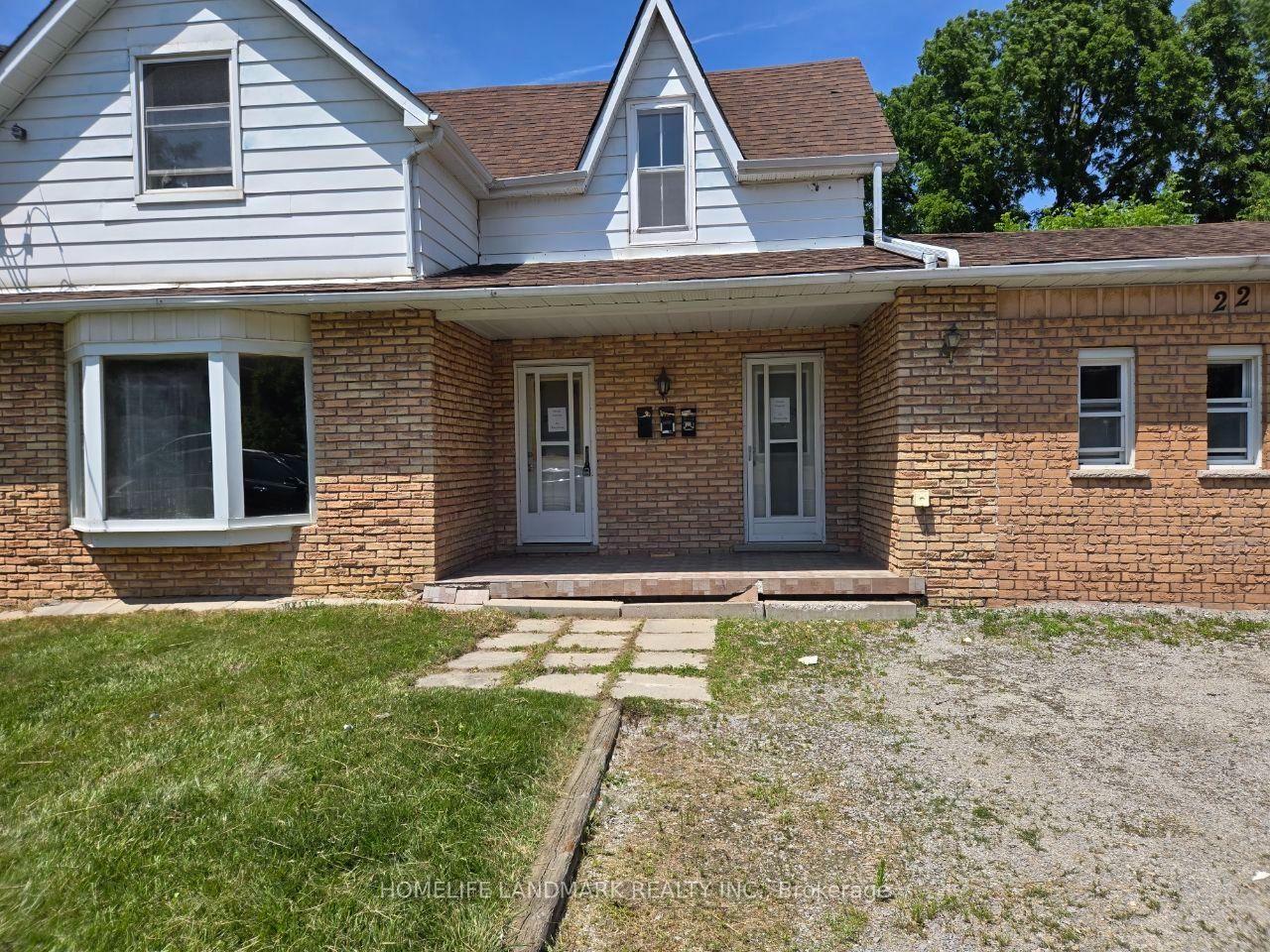 Photo 3 of Unit 1, 22 Centre Street, Aurora, Aurora Village — HOMEH