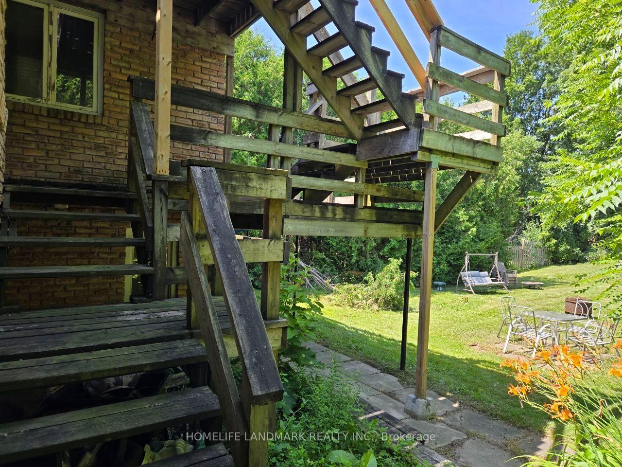 Photo 4 of Unit 1, 22 Centre Street, Aurora, Aurora Village — HOMEH