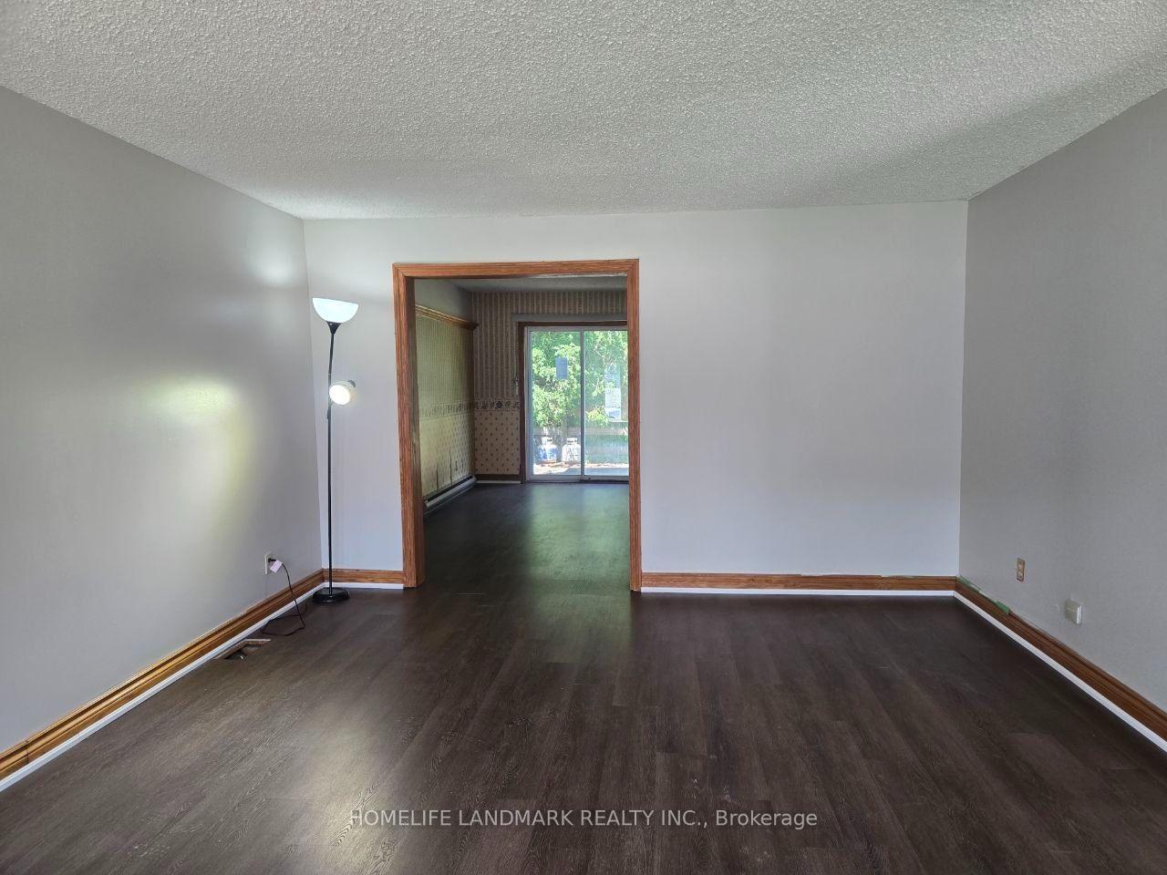 Photo 15 of Unit 1, 22 Centre Street, Aurora, Aurora Village — HOMEH
