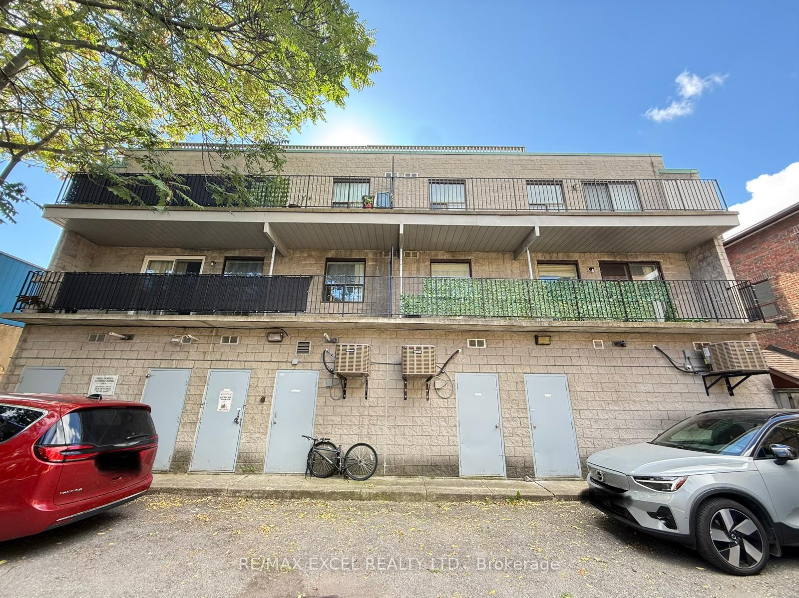 Photo 6 of Unit 305, 666 St Clair Avenue W, Toronto, Humewood-Cedarvale — HOMEH