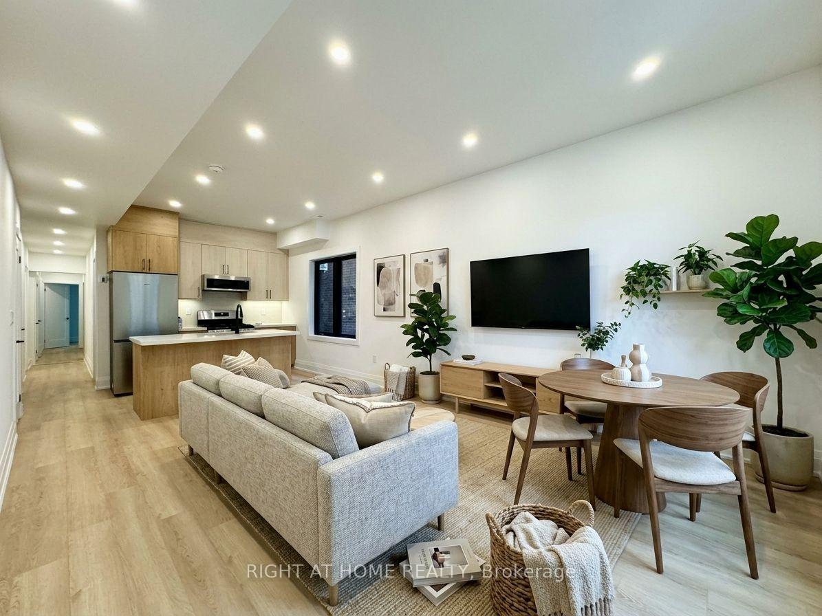 Photo of Unit #2, 151 Gledhill Avenue