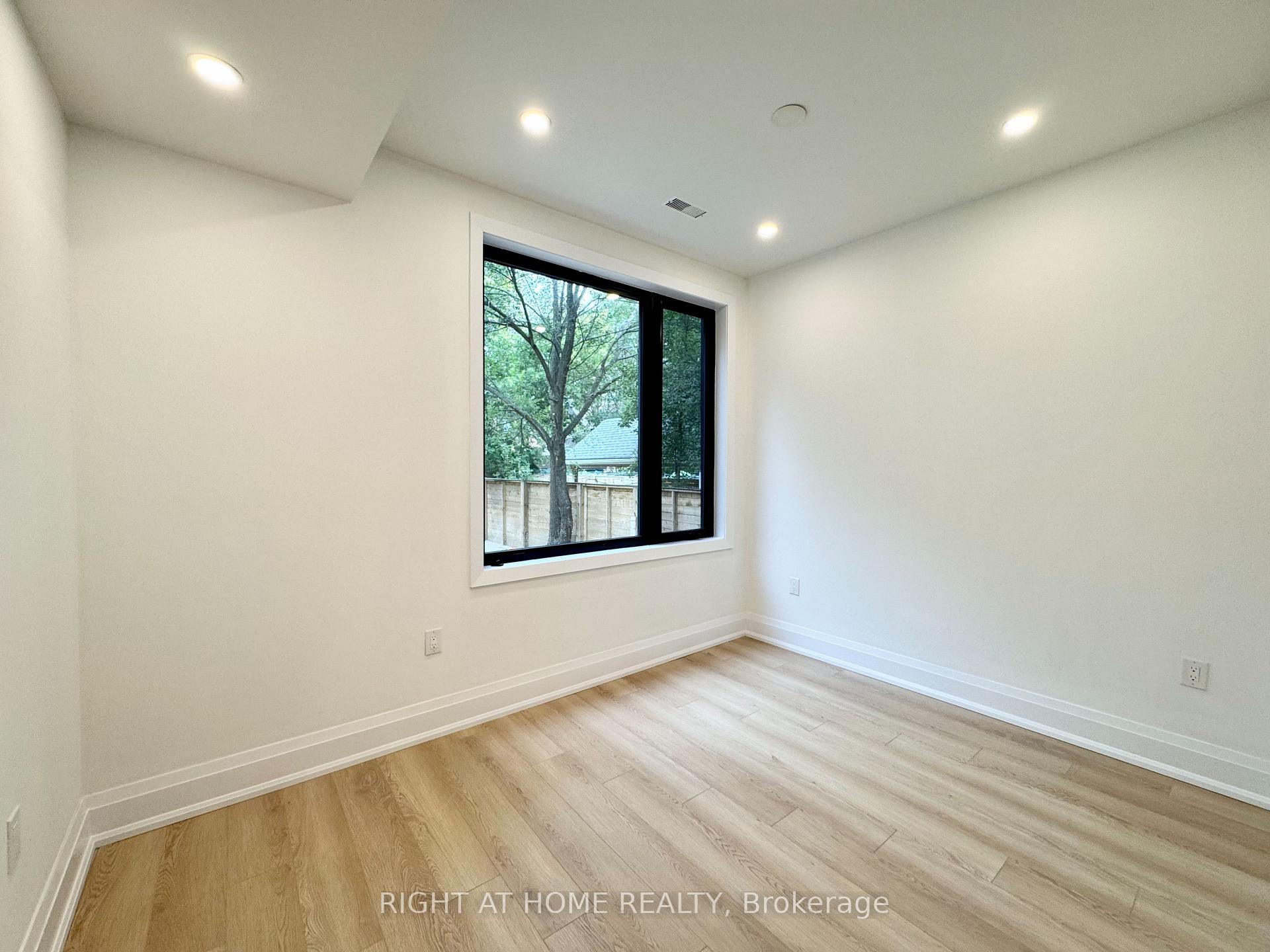 Photo 7 of Unit #2, 151 Gledhill Avenue, Toronto, Woodbine-Lumsden — HOMEH