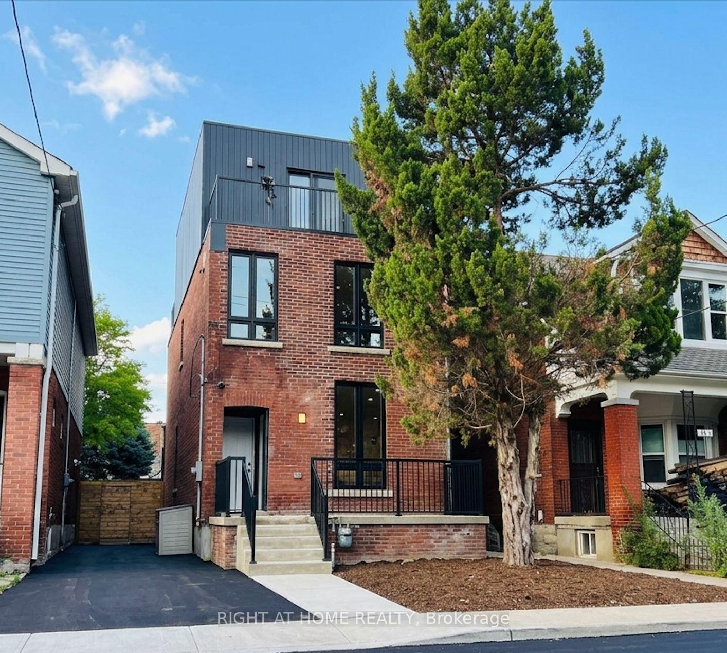 Photo of Unit #1, 151 Gledhill Avenue
