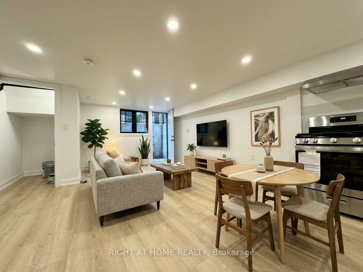 Photo 2 of Unit #1, 151 Gledhill Avenue, Toronto, Woodbine-Lumsden — HOMEH