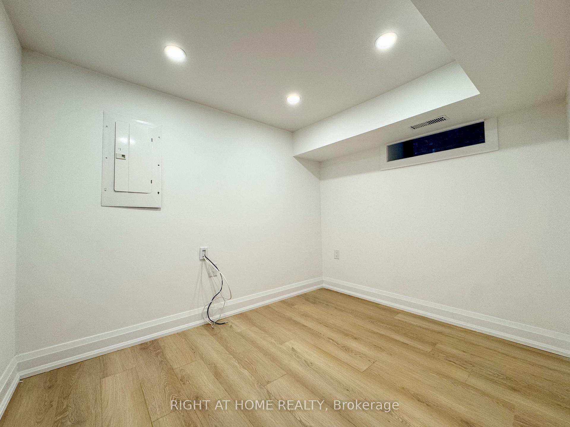 Photo 9 of Unit #1, 151 Gledhill Avenue, Toronto, Woodbine-Lumsden — HOMEH