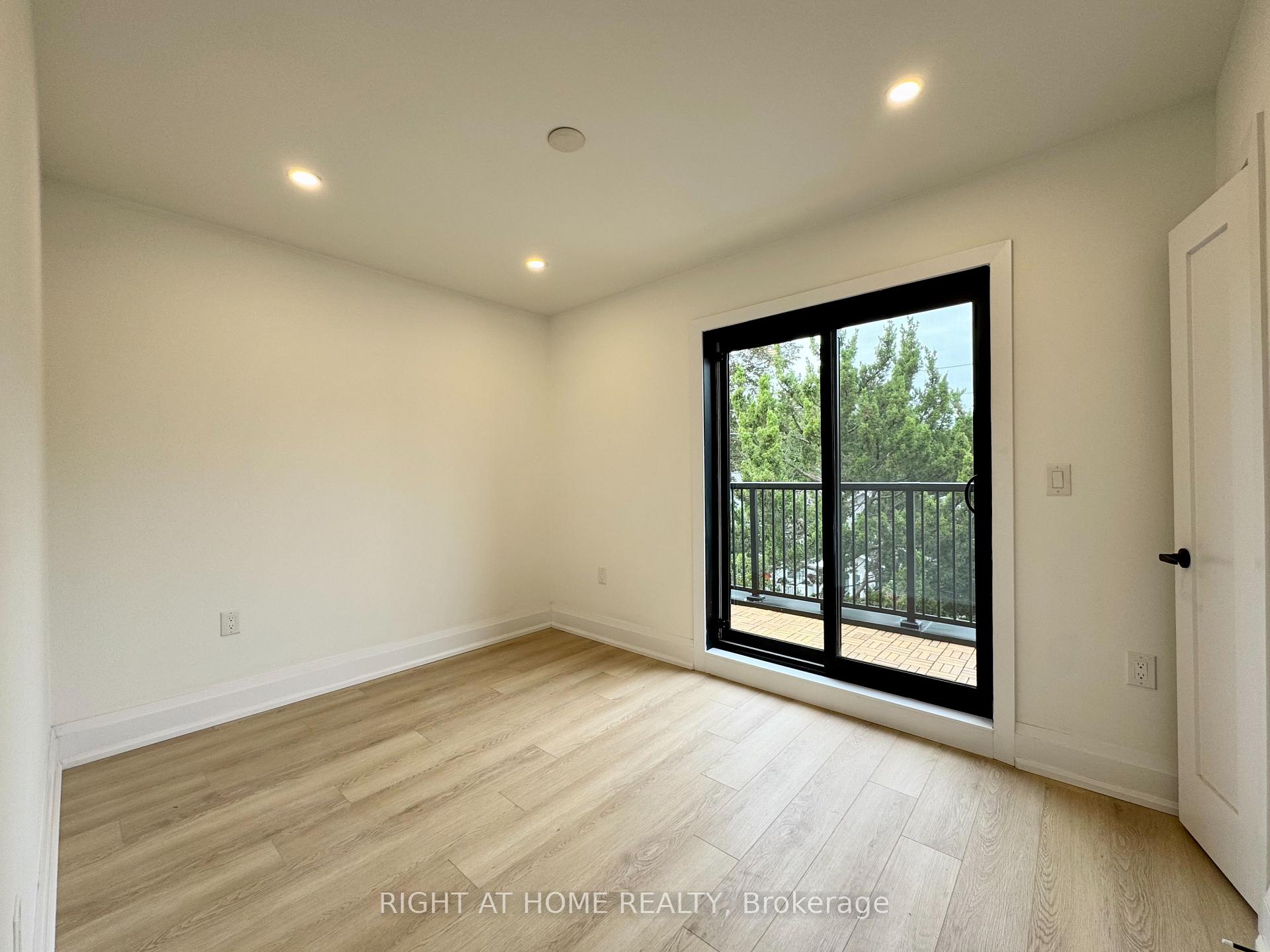 Photo 13 of Unit #3, 151 Gledhill Avenue, Toronto, Woodbine-Lumsden — HOMEH