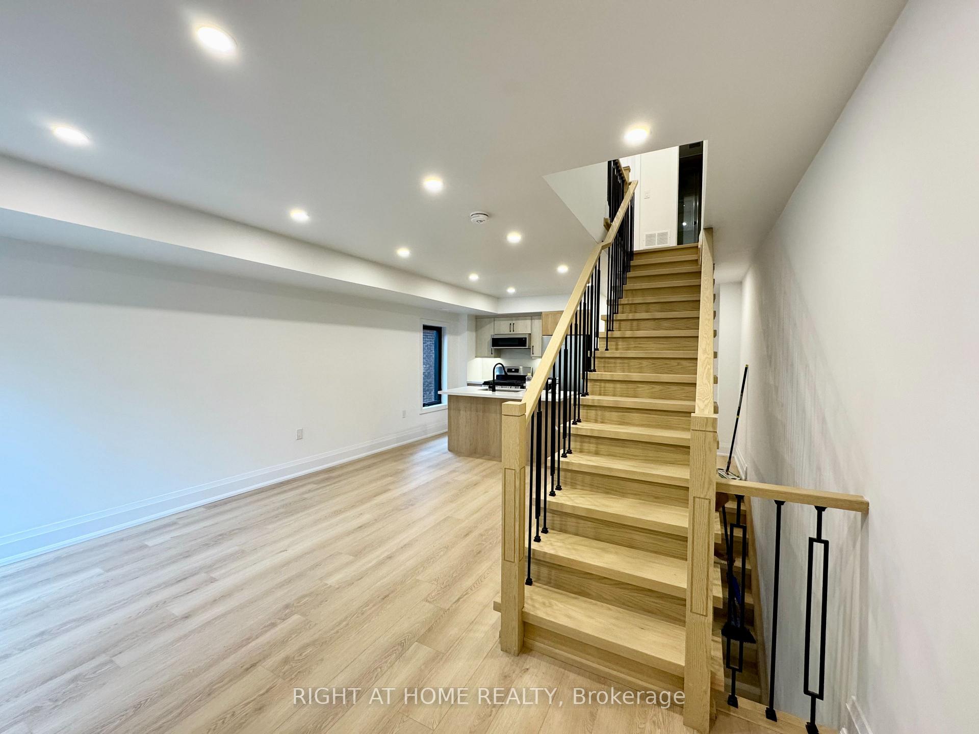 Photo 27 of Unit #4, 151 Gledhill Avenue, Toronto, Woodbine-Lumsden — HOMEH