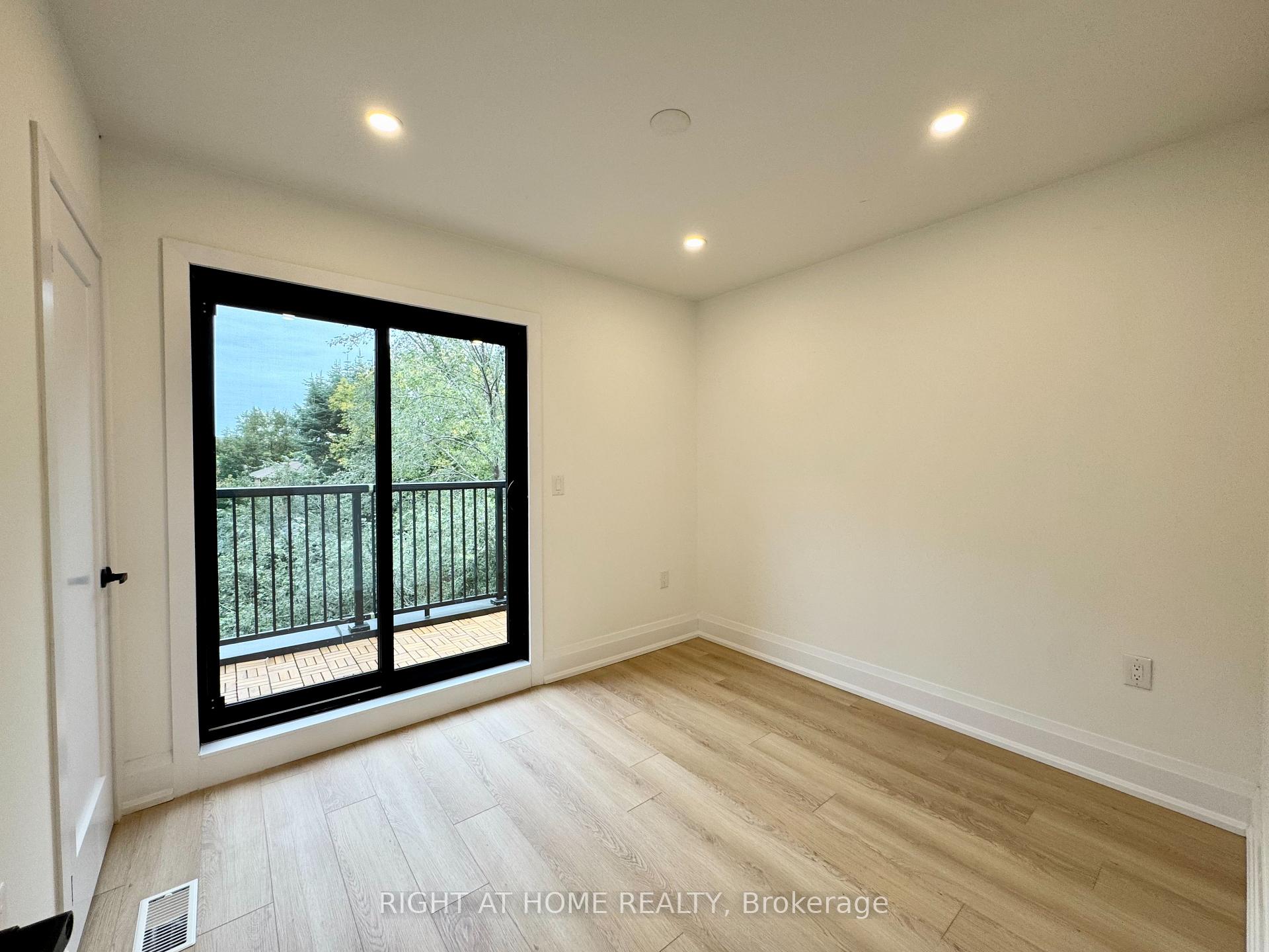 Photo 32 of Unit #4, 151 Gledhill Avenue, Toronto, Woodbine-Lumsden — HOMEH