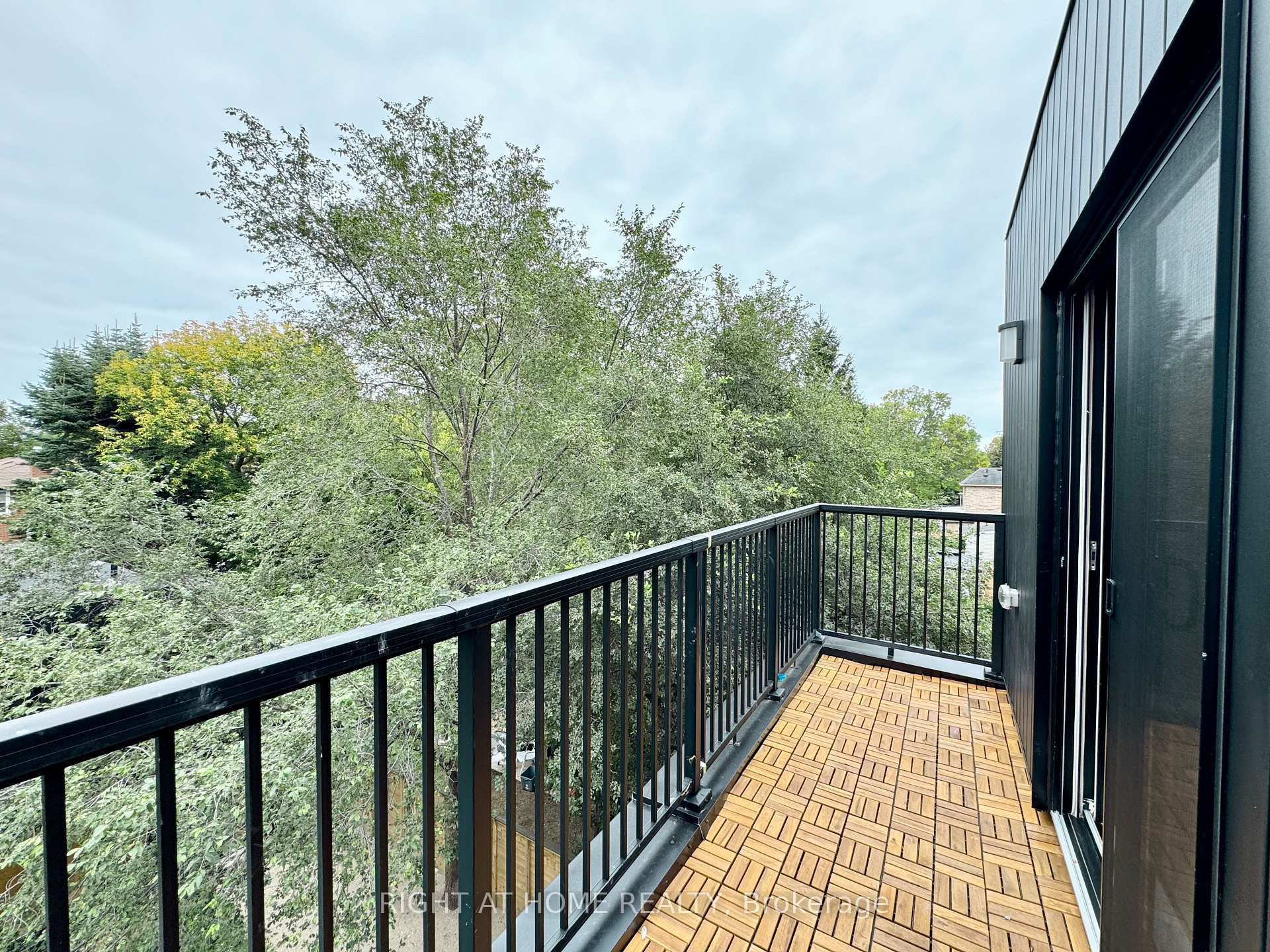 Photo 36 of Unit #4, 151 Gledhill Avenue, Toronto, Woodbine-Lumsden — HOMEH