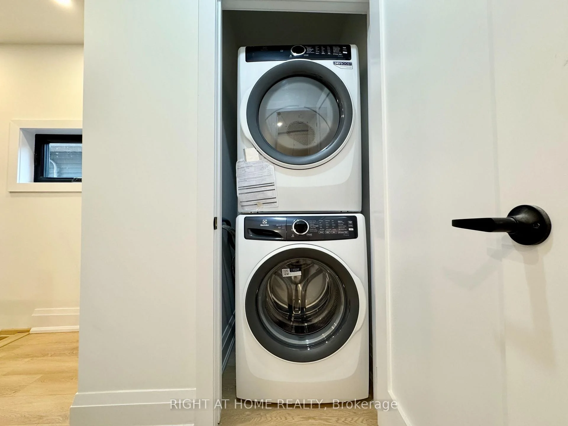 Photo 21 of Unit #4, 151 Gledhill Avenue, Toronto, Woodbine-Lumsden — HOMEH