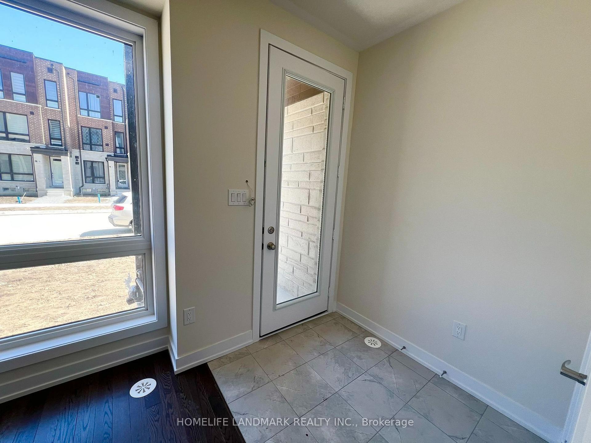 Photo 4 of 94 Stauffer Crescent, Markham, Cornell — HOMEH