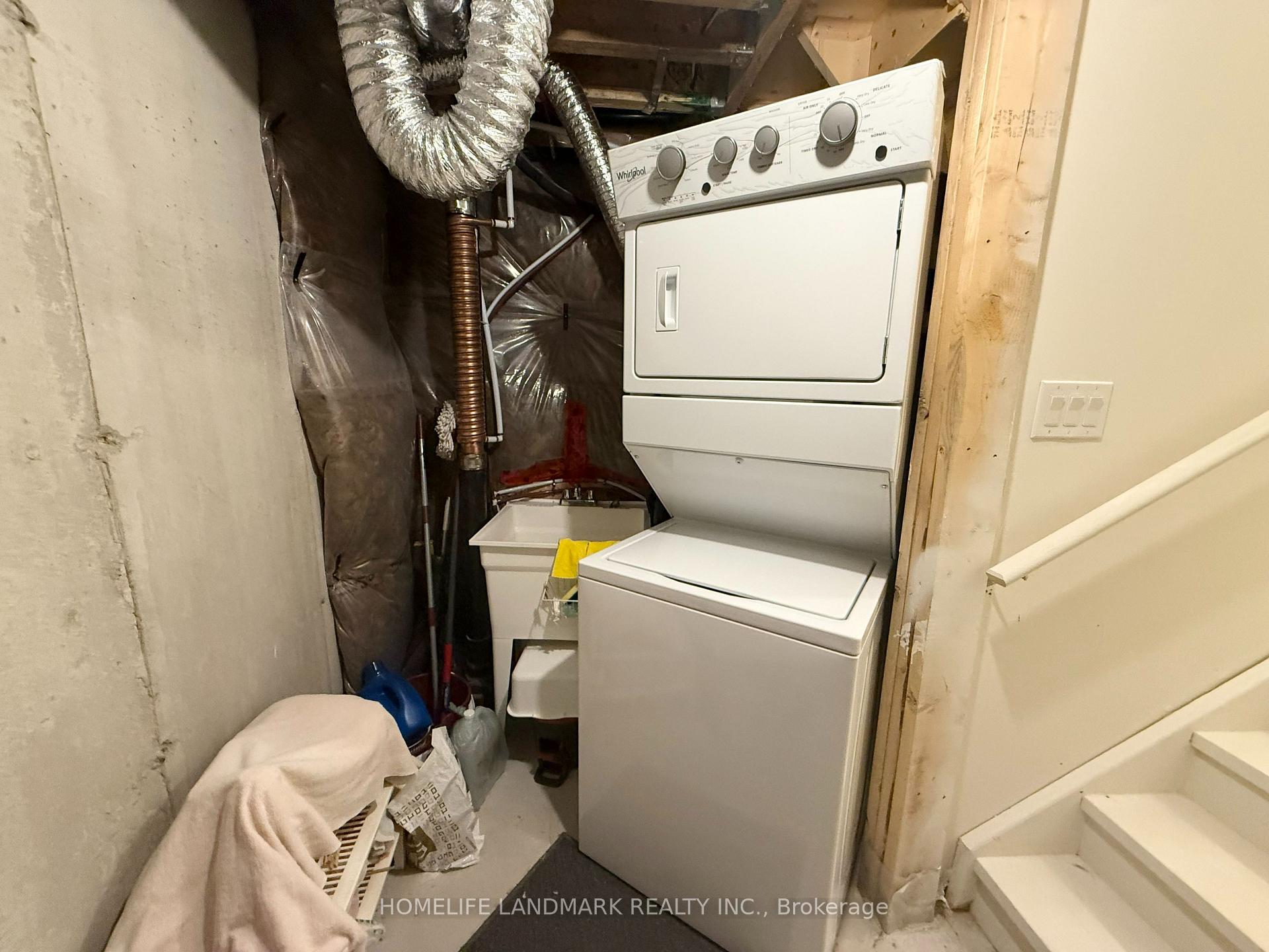 Photo 32 of 94 Stauffer Crescent, Markham, Cornell — HOMEH