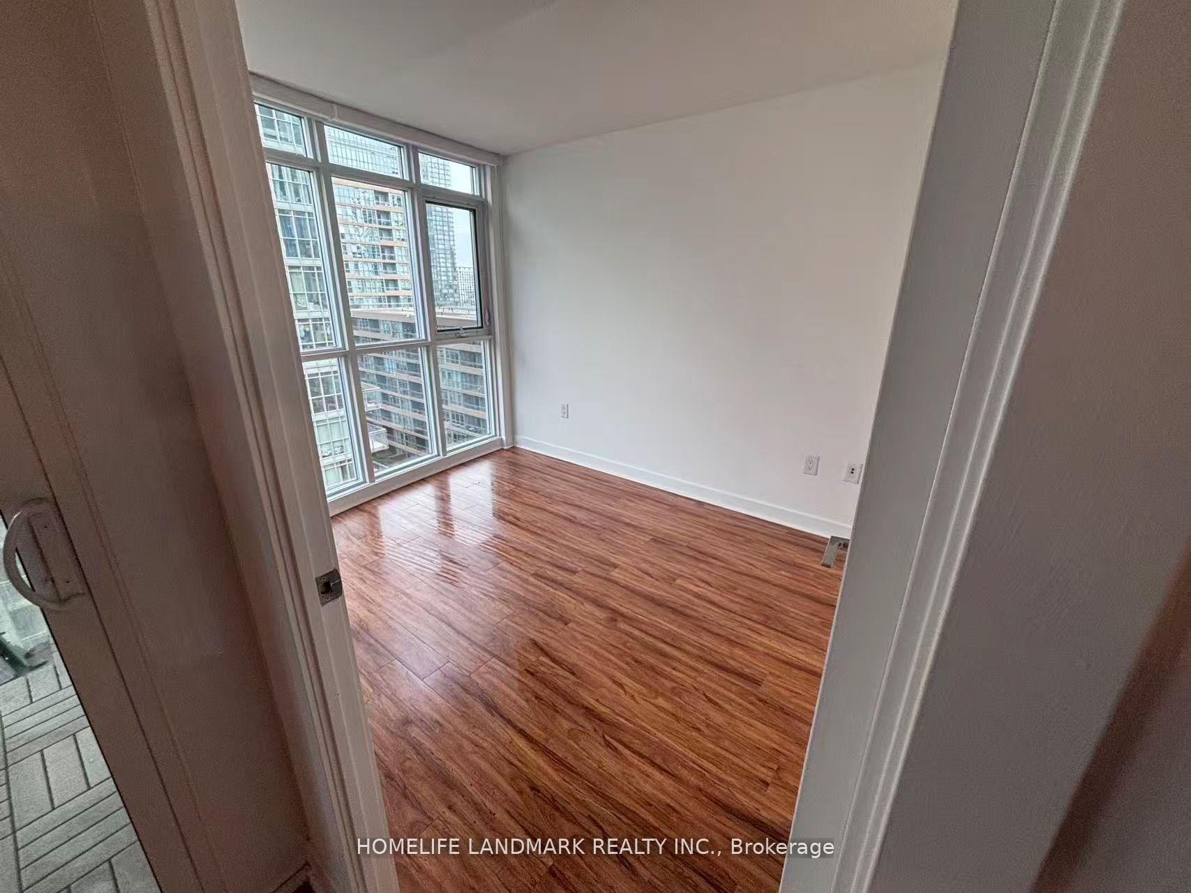 Photo 8 of Unit 1203, 21 Iceboat Terrace, Toronto, Waterfront Communities — HOMEH