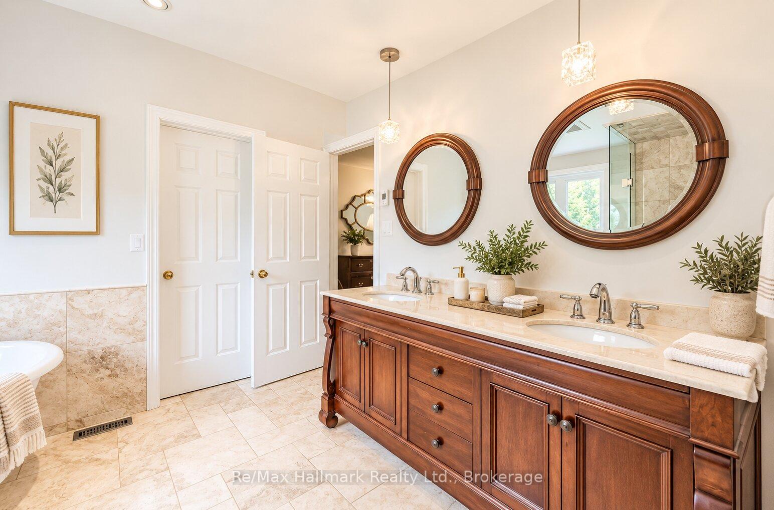 Photo 23 of 500 Blenheim Crescent, Oakville, Ford — HOMEH
