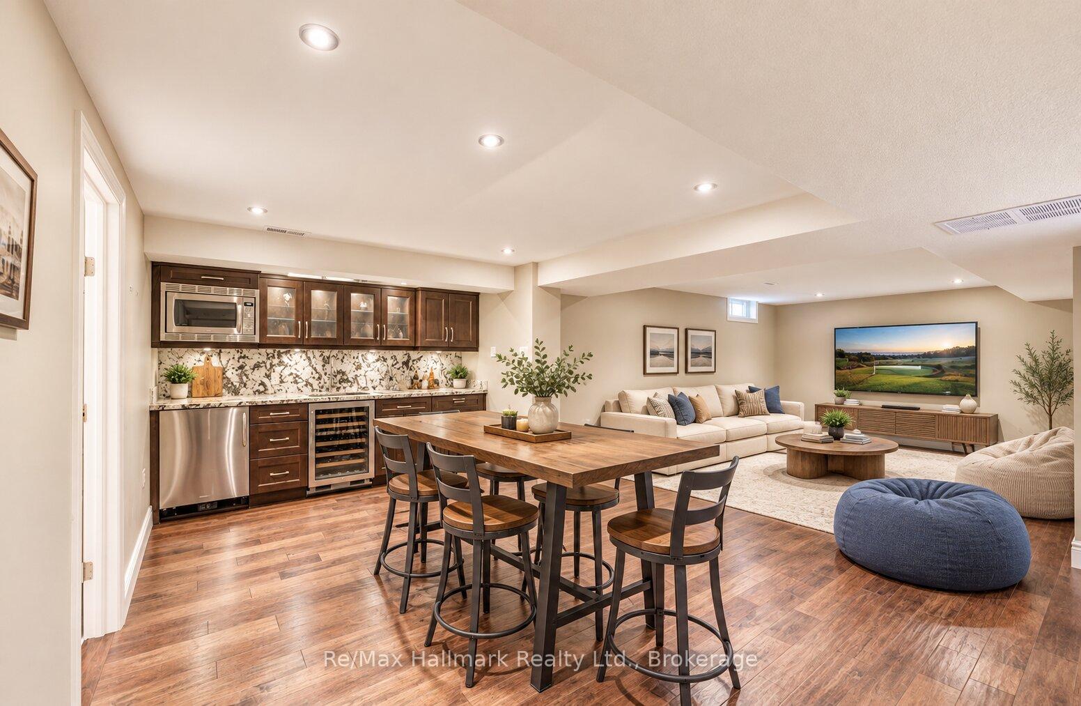 Photo 30 of 500 Blenheim Crescent, Oakville, Ford — HOMEH