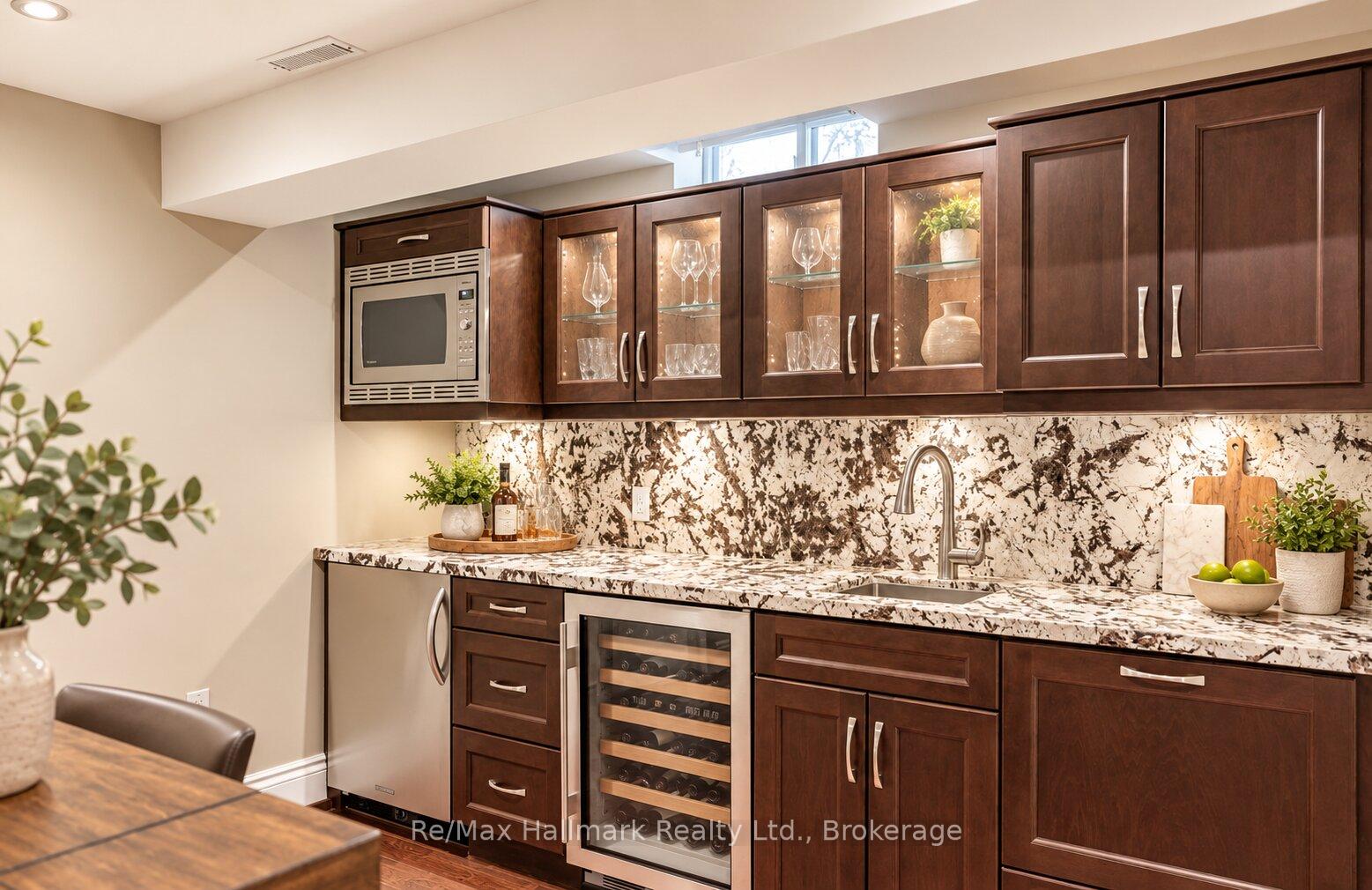 Photo 31 of 500 Blenheim Crescent, Oakville, Ford — HOMEH
