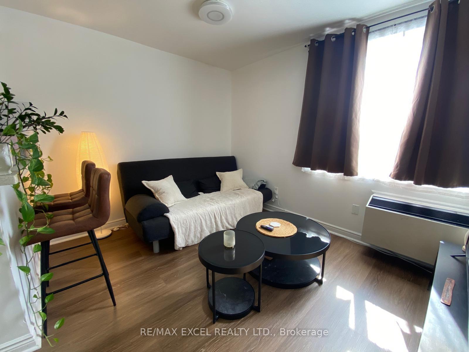 Photo 10 of Unit 203, 666 St Clair Avenue W, Toronto, Humewood-Cedarvale — HOMEH