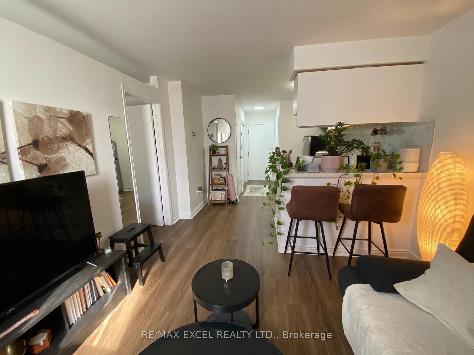 Photo 13 of Unit 203, 666 St Clair Avenue W, Toronto, Humewood-Cedarvale — HOMEH