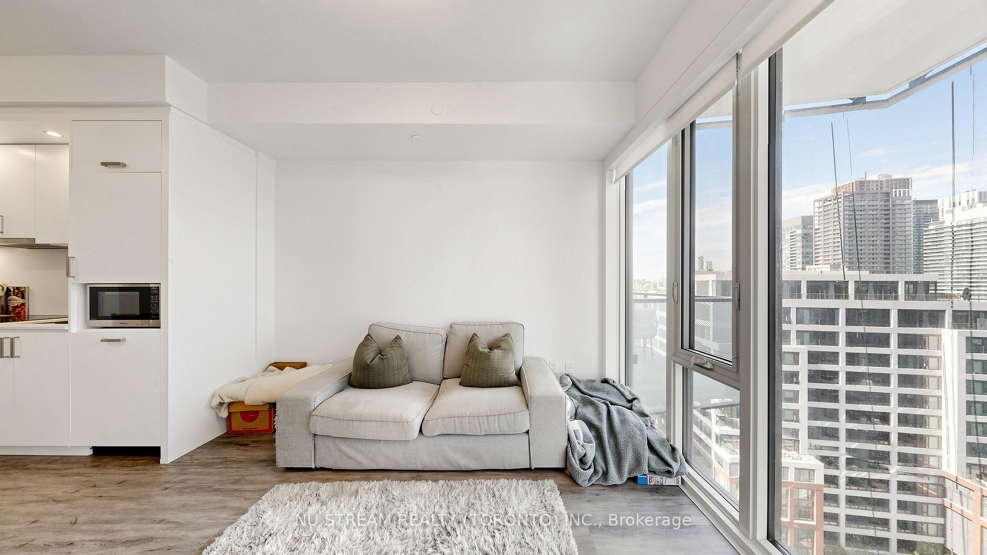 Photo 17 of Unit 1408, 470 Front Street W, Toronto, Waterfront Communities — HOMEH