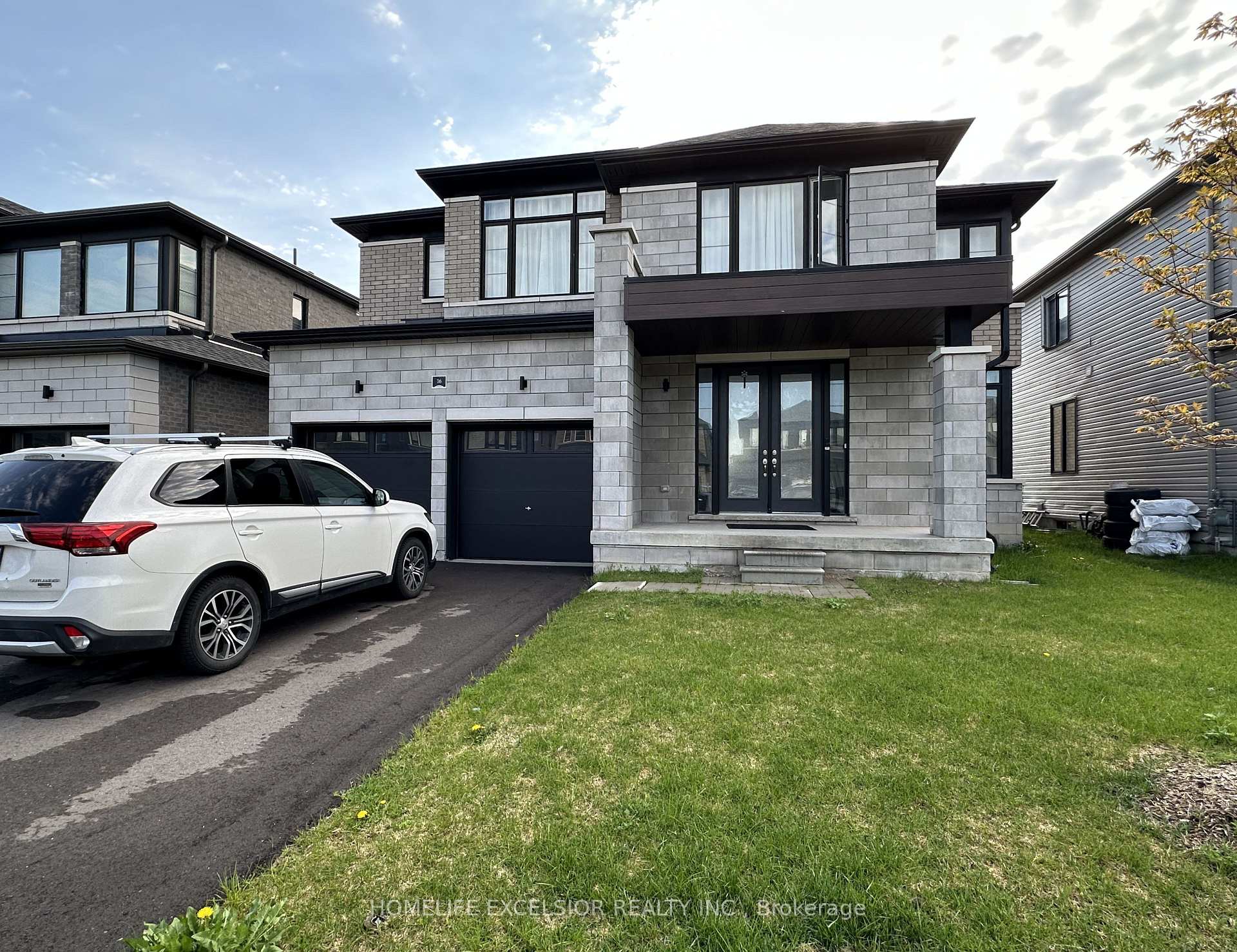 Photo 4 of 16 Rosanne Circ, Wasaga Beach — HOMEH