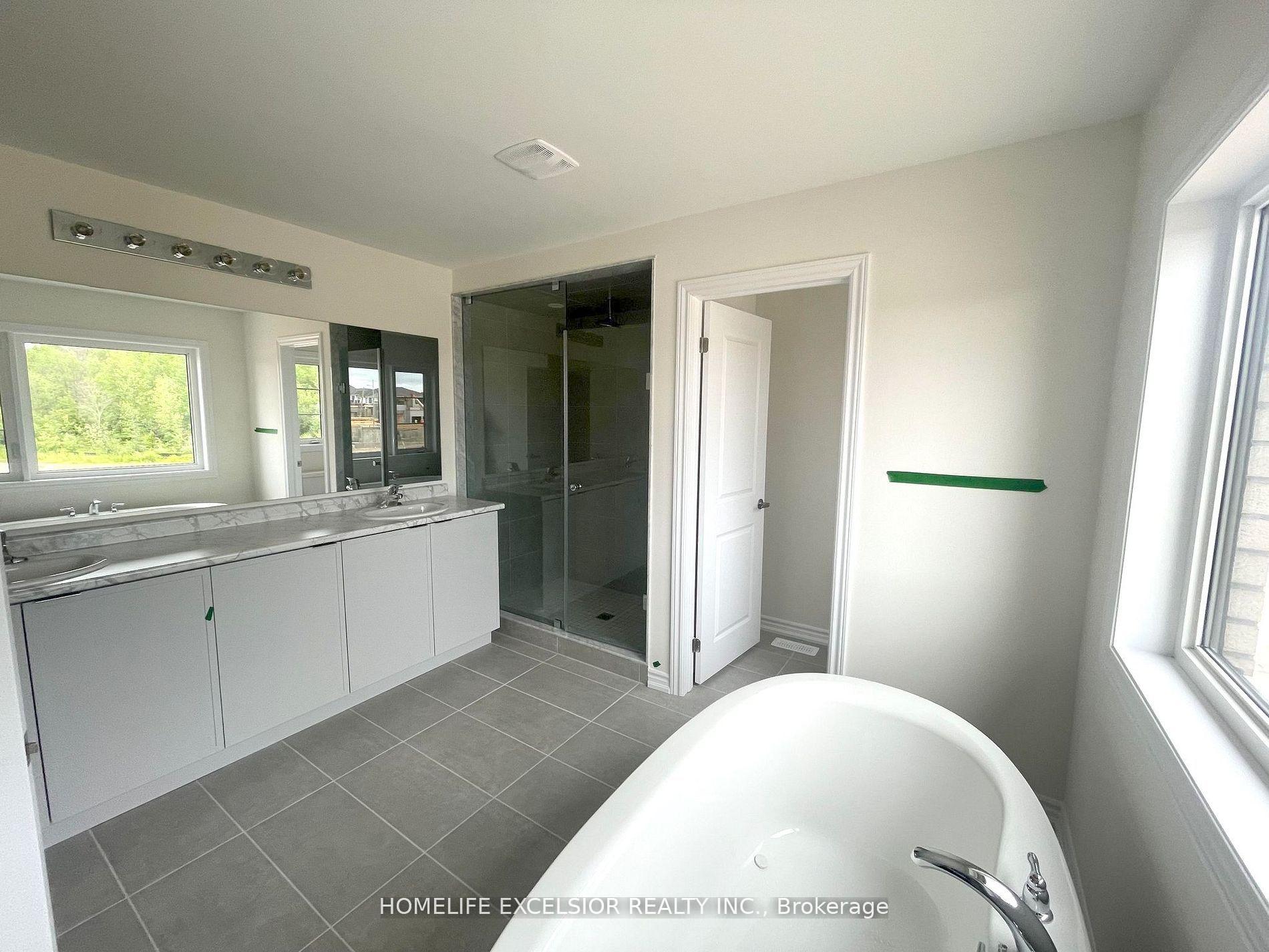 Photo 11 of 16 Rosanne Circ, Wasaga Beach — HOMEH