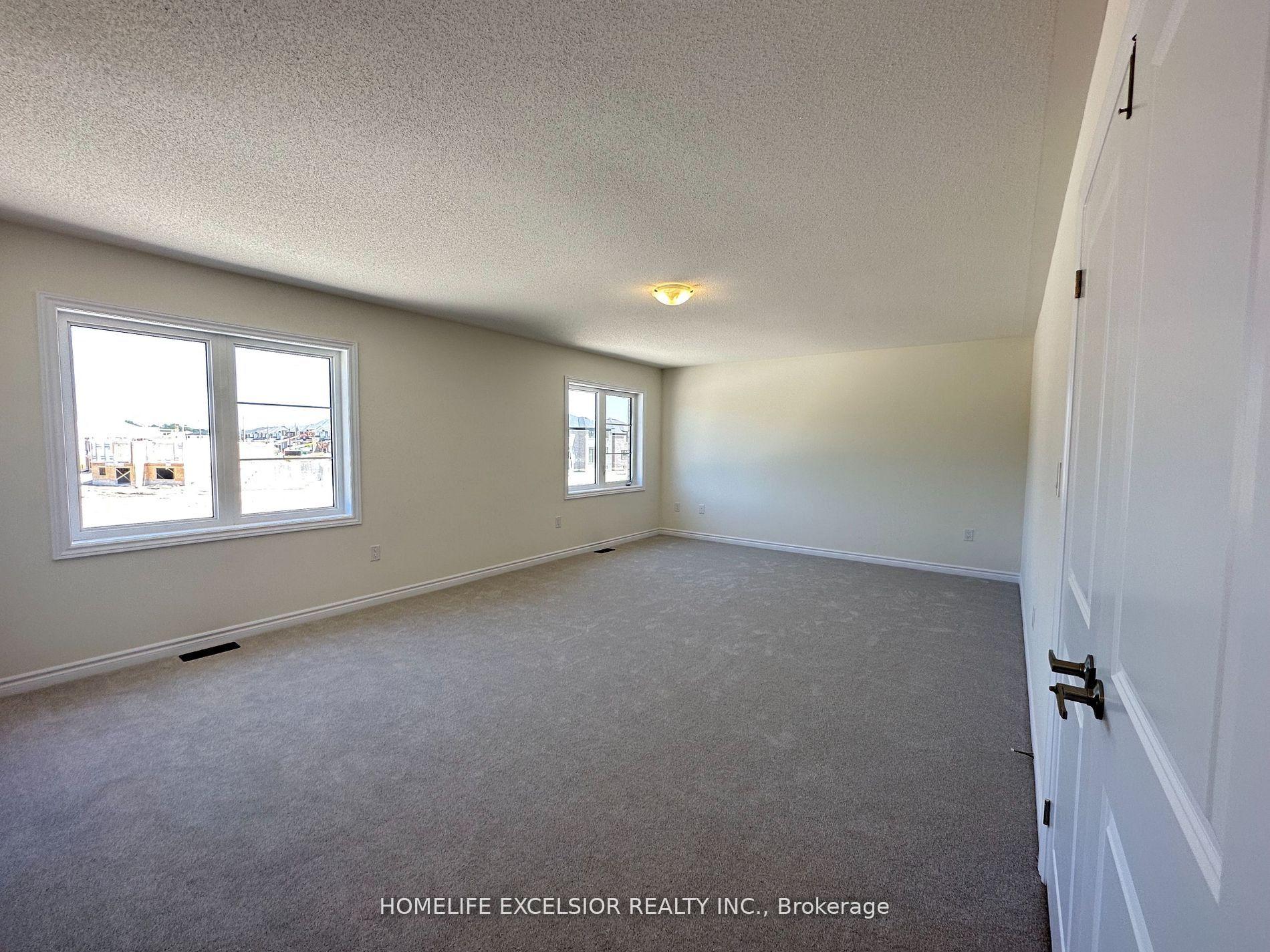 Photo 21 of 16 Rosanne Circ, Wasaga Beach — HOMEH