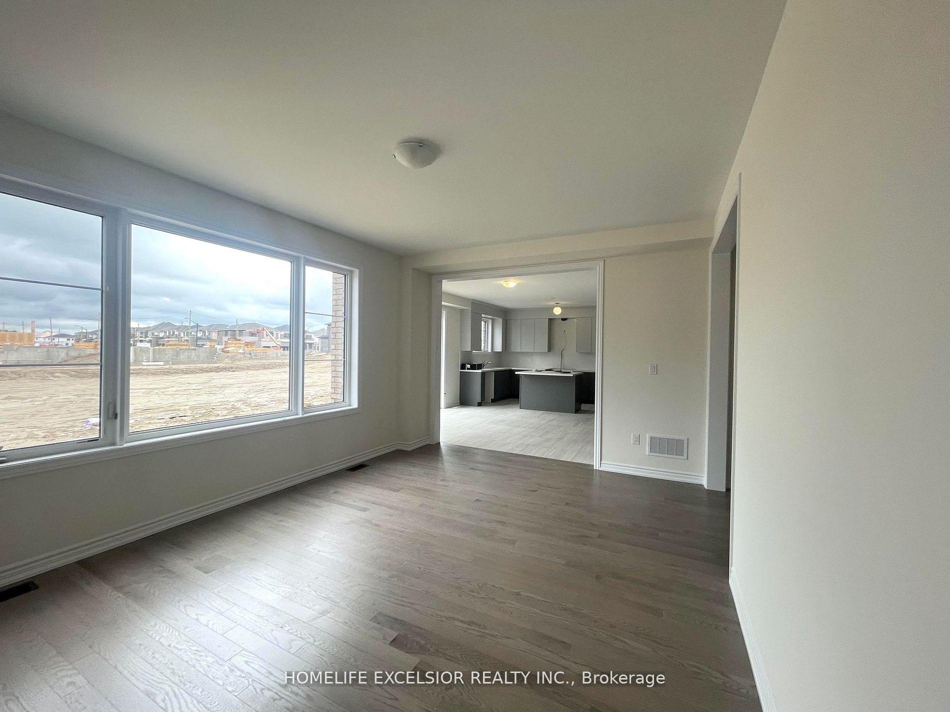Photo 26 of 16 Rosanne Circ, Wasaga Beach — HOMEH