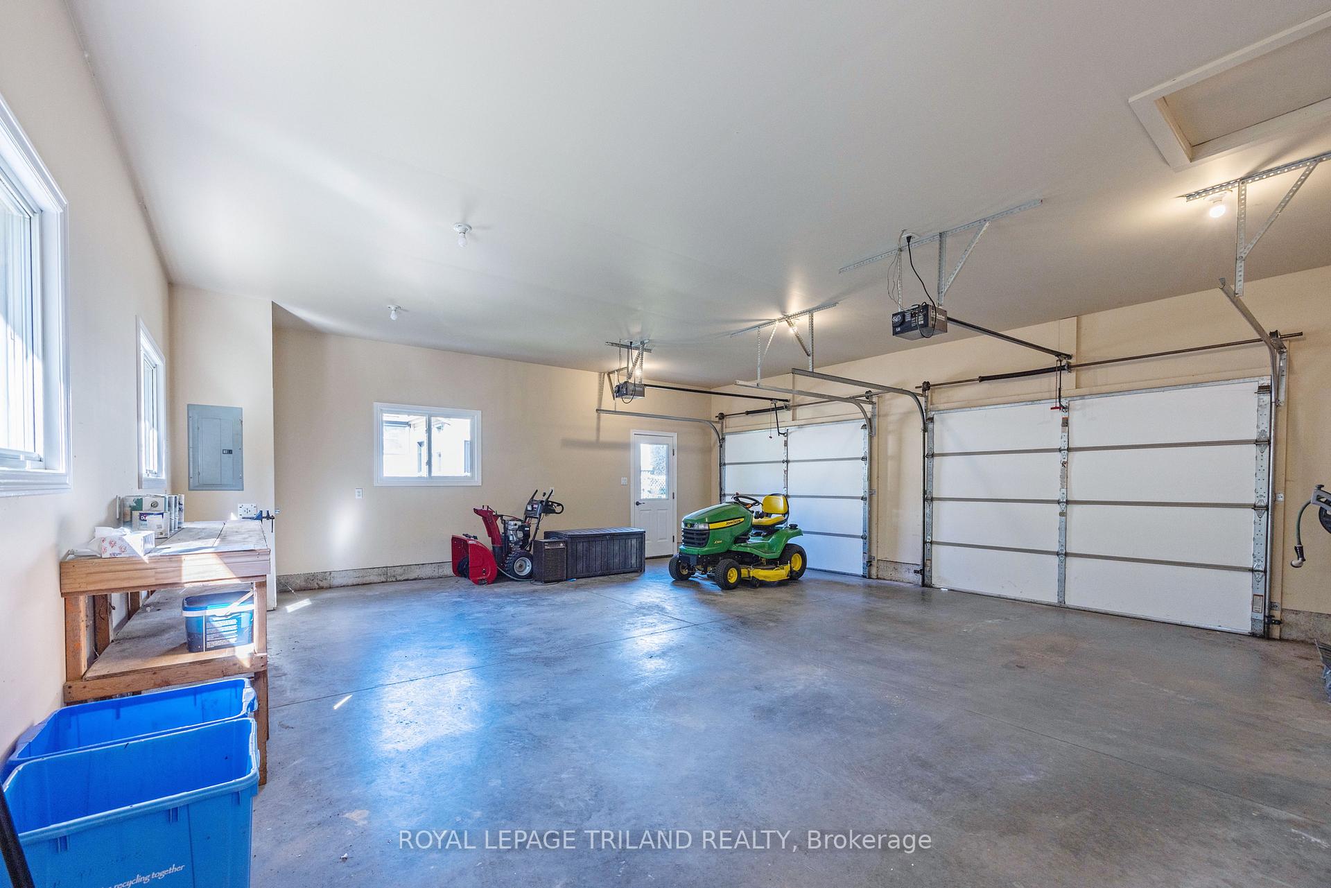Photo 5 of 10001 Wellington Road, Southwold, Lynhurst — HOMEH