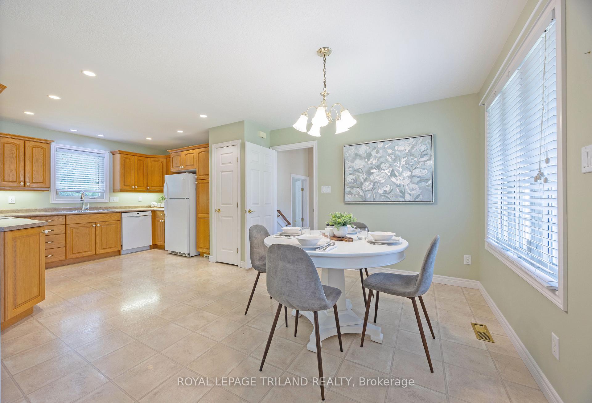 Photo 11 of 10001 Wellington Road, Southwold, Lynhurst — HOMEH