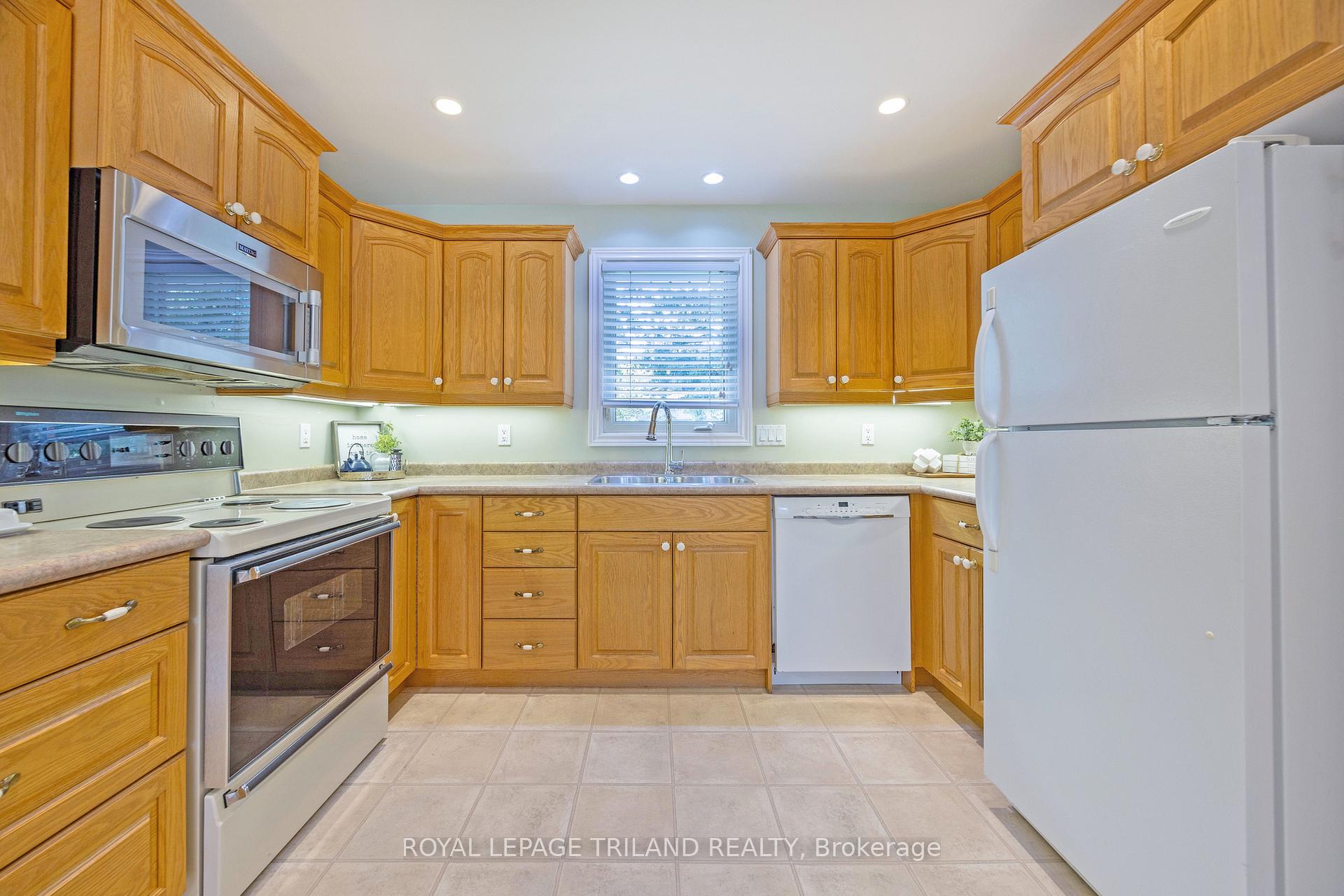 Photo 15 of 10001 Wellington Road, Southwold, Lynhurst — HOMEH