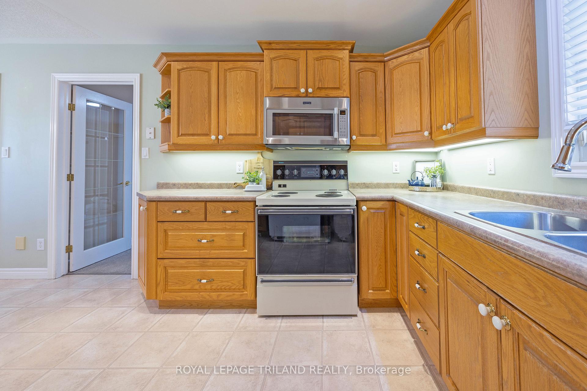 Photo 16 of 10001 Wellington Road, Southwold, Lynhurst — HOMEH