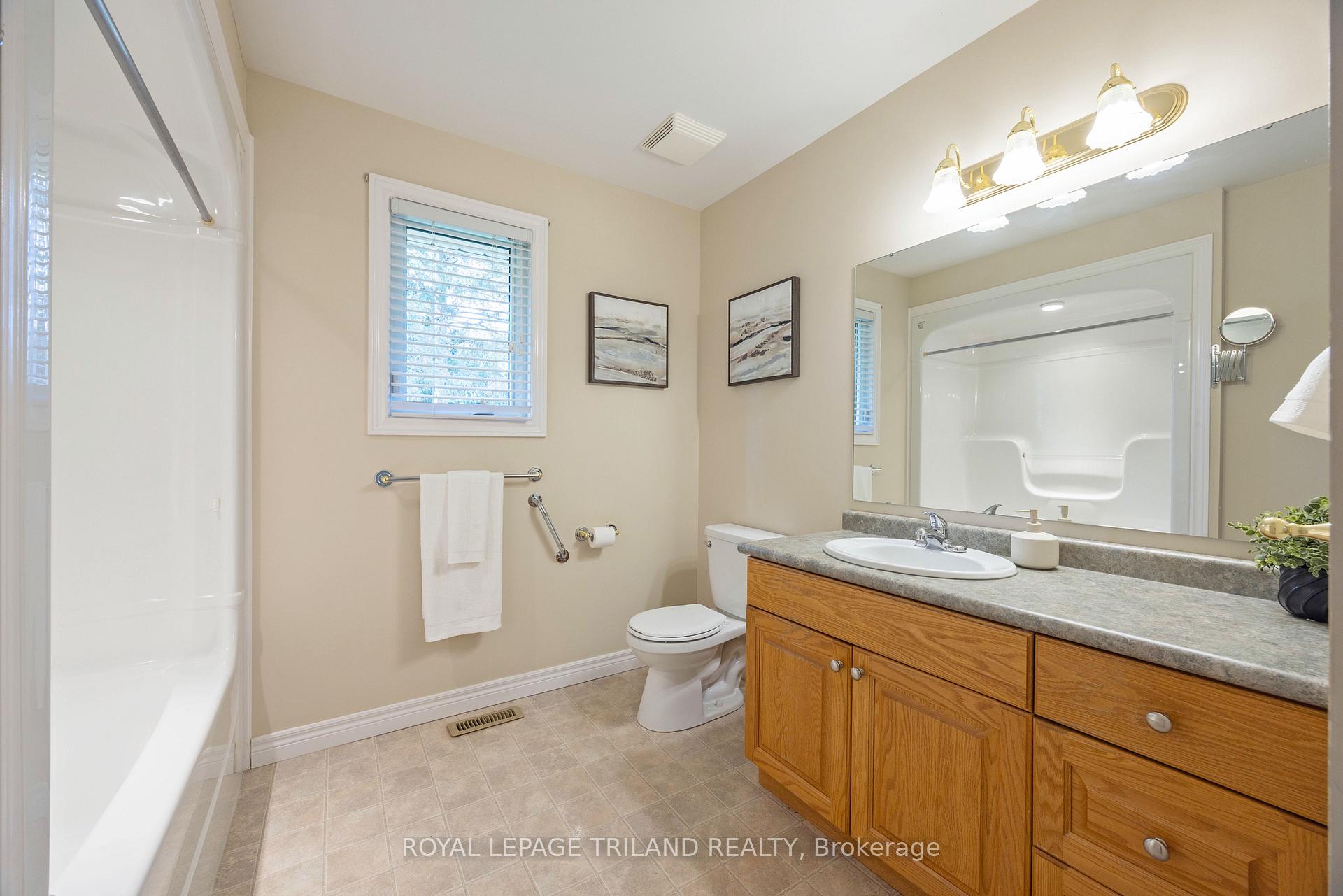 Photo 23 of 10001 Wellington Road, Southwold, Lynhurst — HOMEH