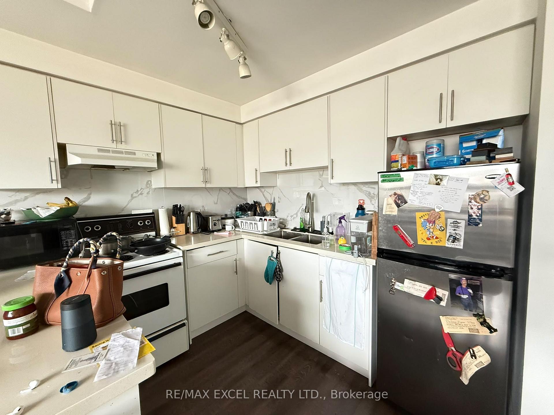 Photo 16 of Unit 304, 666 St Clair Avenue, Toronto, Humewood-Cedarvale — HOMEH
