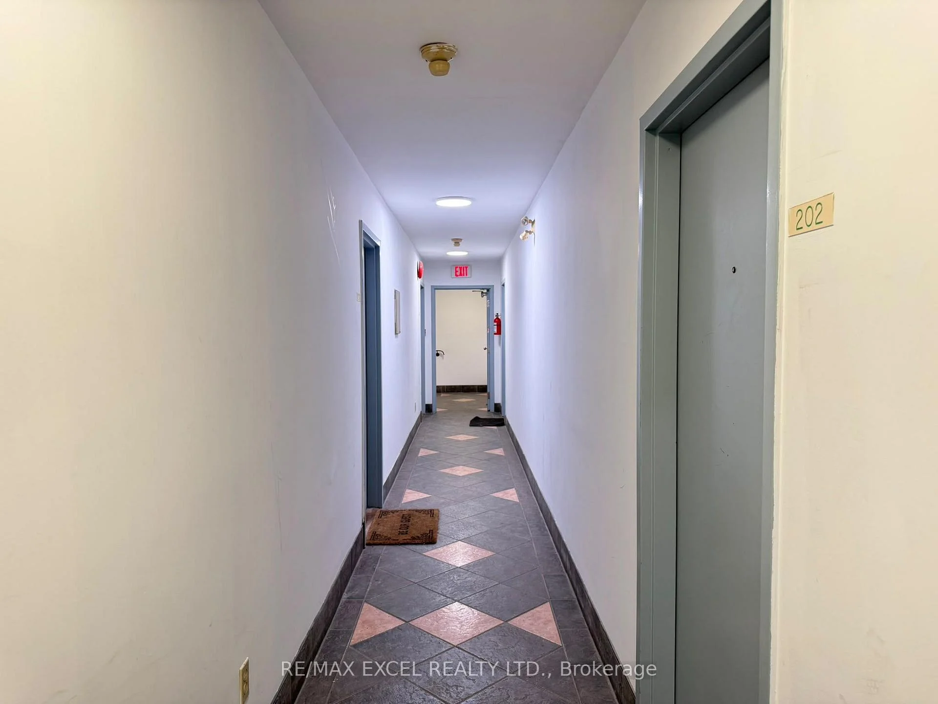 Photo 10 of Unit 304, 666 St Clair Avenue, Toronto, Humewood-Cedarvale — HOMEH
