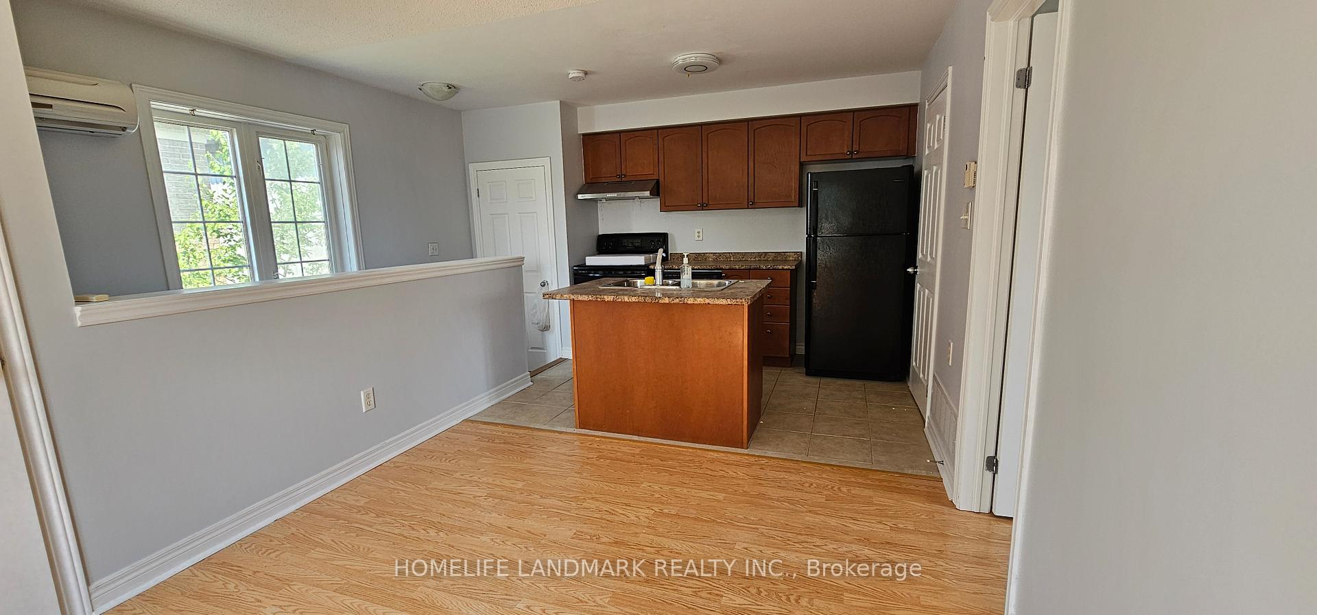 Photo 4 of Unit Coach, 109 Northvale Road, Markham, Cornell — HOMEH