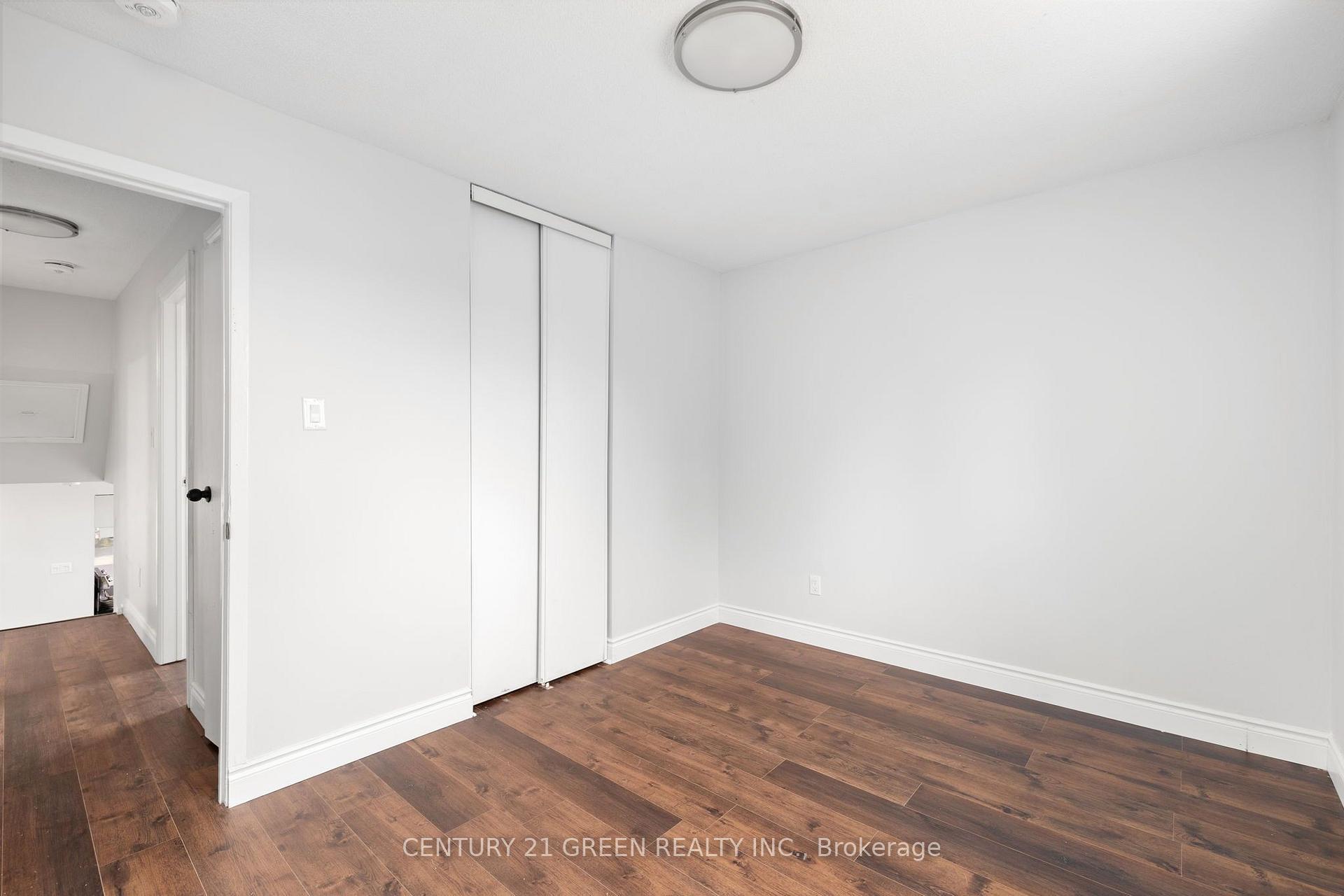 Photo 14 of 15 Lady Stewart Boulevard, Brampton, Westgate — HOMEH