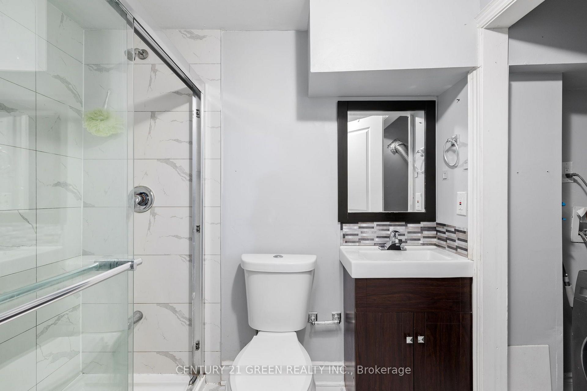 Photo 28 of 15 Lady Stewart Boulevard, Brampton, Westgate — HOMEH