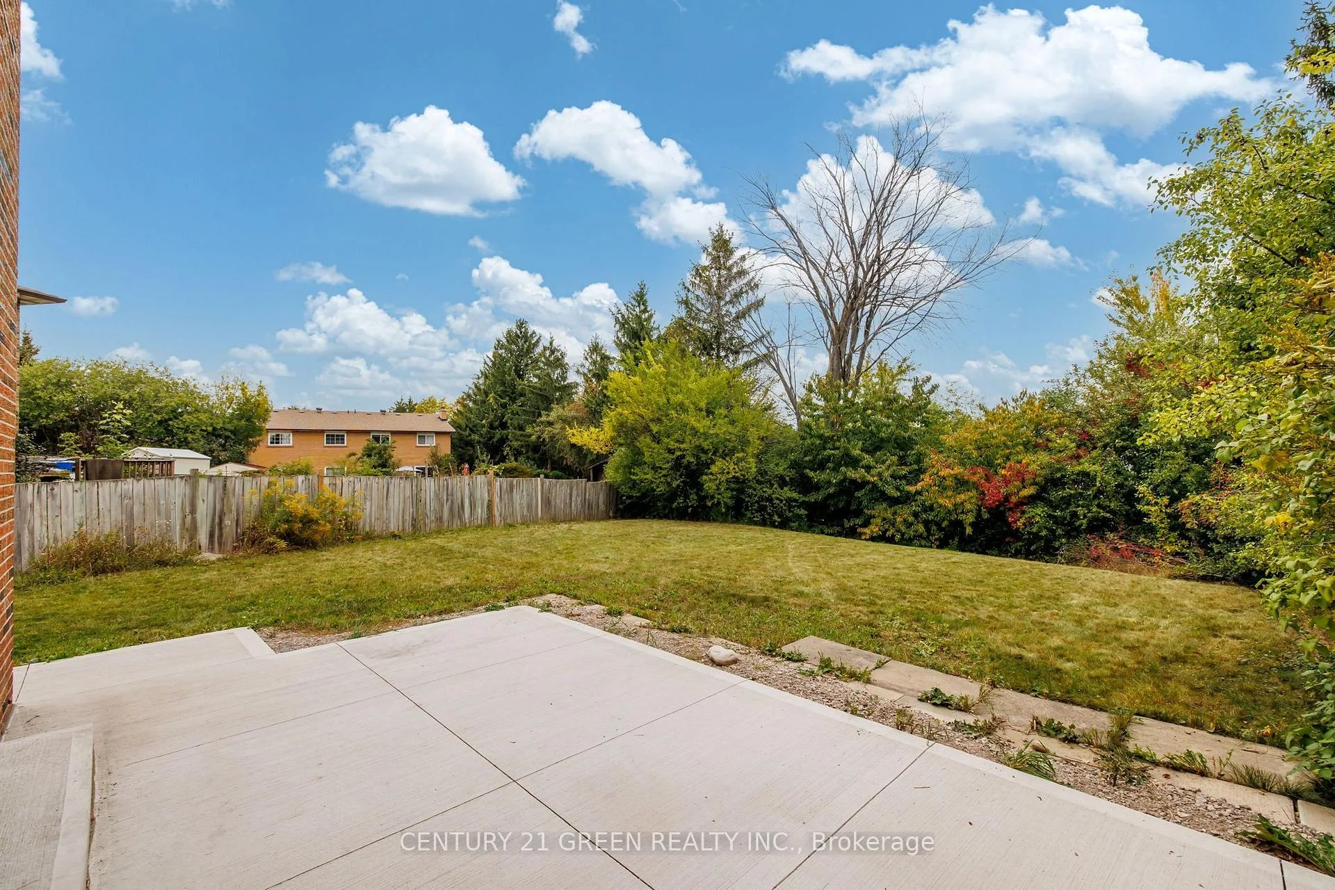 Photo 34 of 15 Lady Stewart Boulevard, Brampton, Westgate — HOMEH