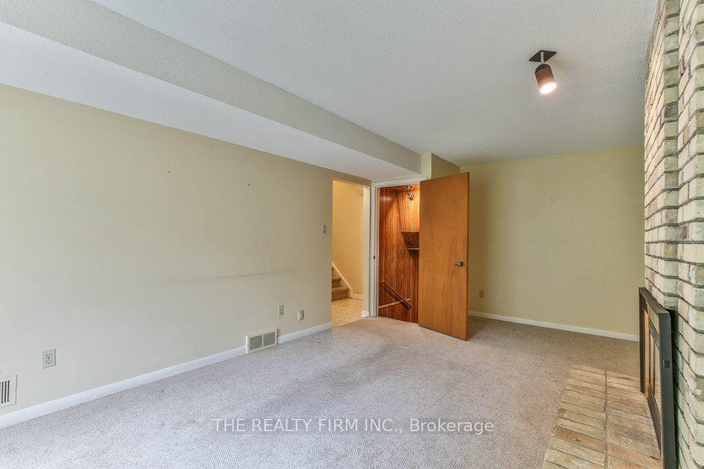 Photo 31 of 579 Boler Road, London, South K — HOMEH