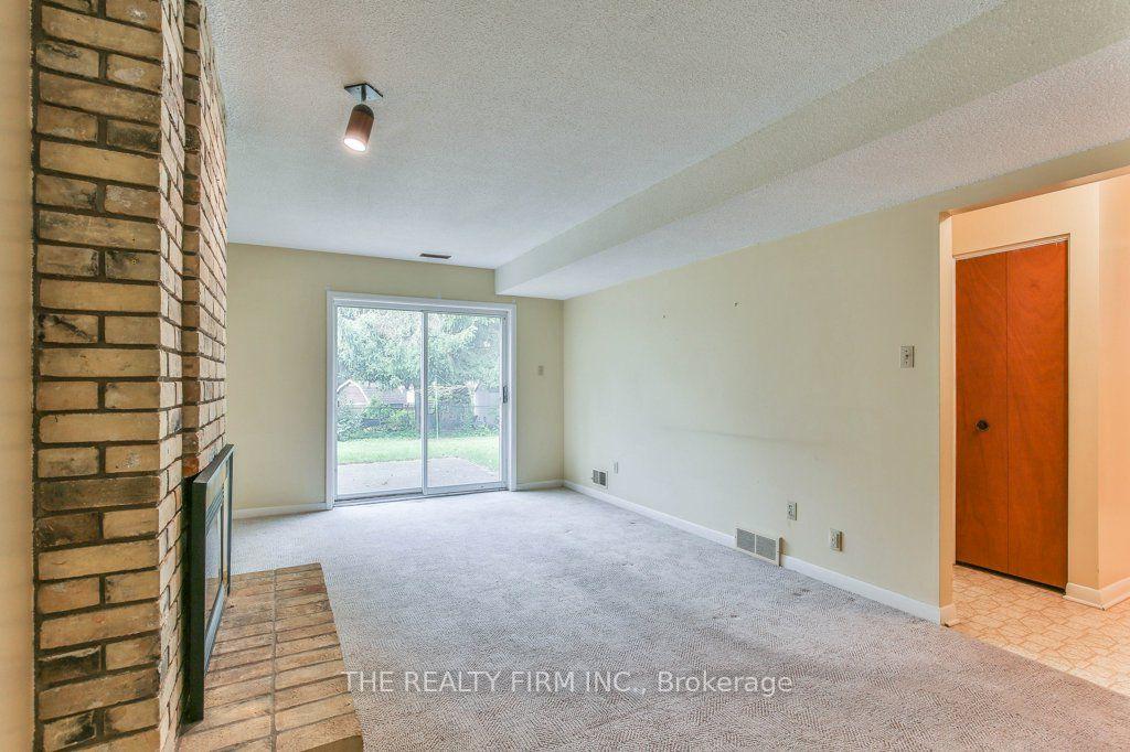Photo 33 of 579 Boler Road, London, South K — HOMEH