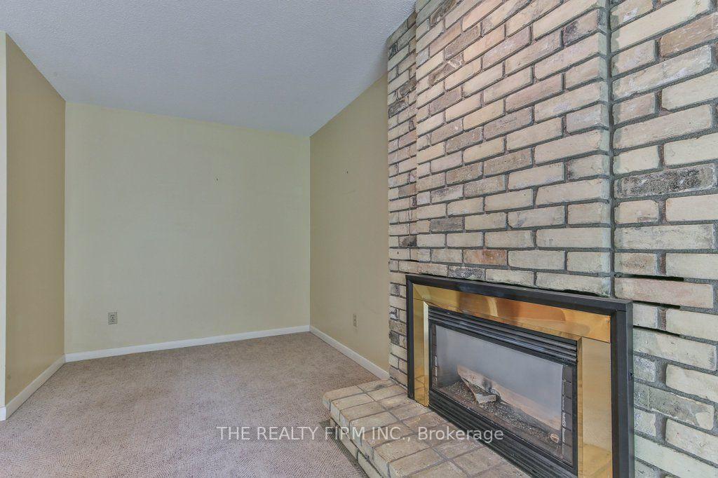 Photo 35 of 579 Boler Road, London, South K — HOMEH