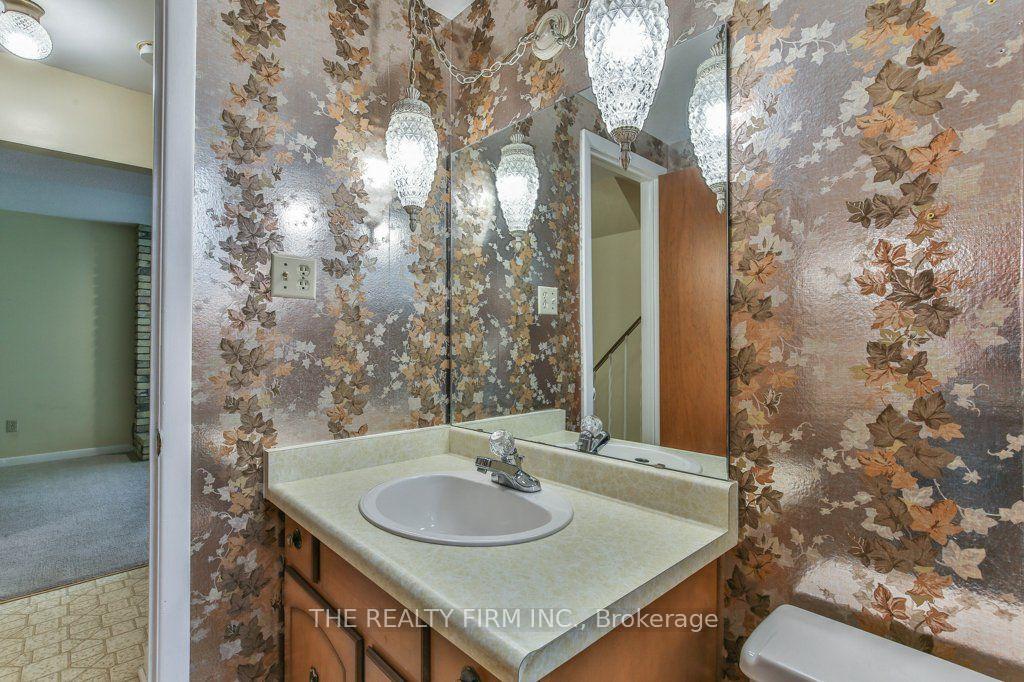 Photo 39 of 579 Boler Road, London, South K — HOMEH