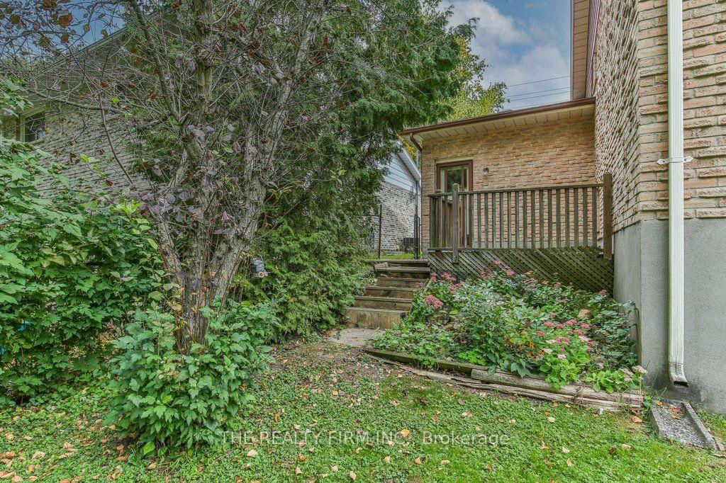 Photo 49 of 579 Boler Road, London, South K — HOMEH