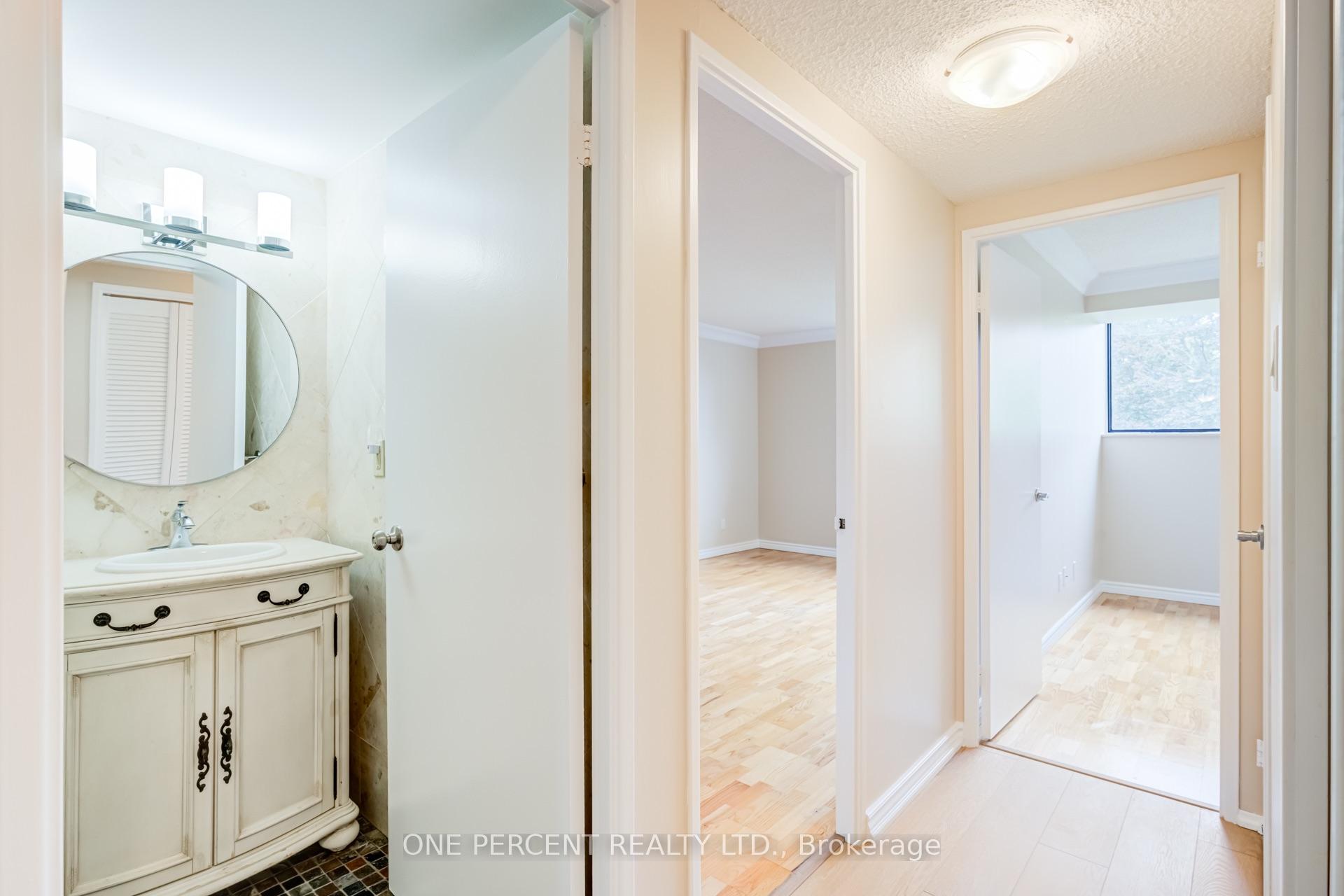 Photo 16 of Unit 302, 40 Baif Boulevard, Richmond Hill, North Richvale — HOMEH