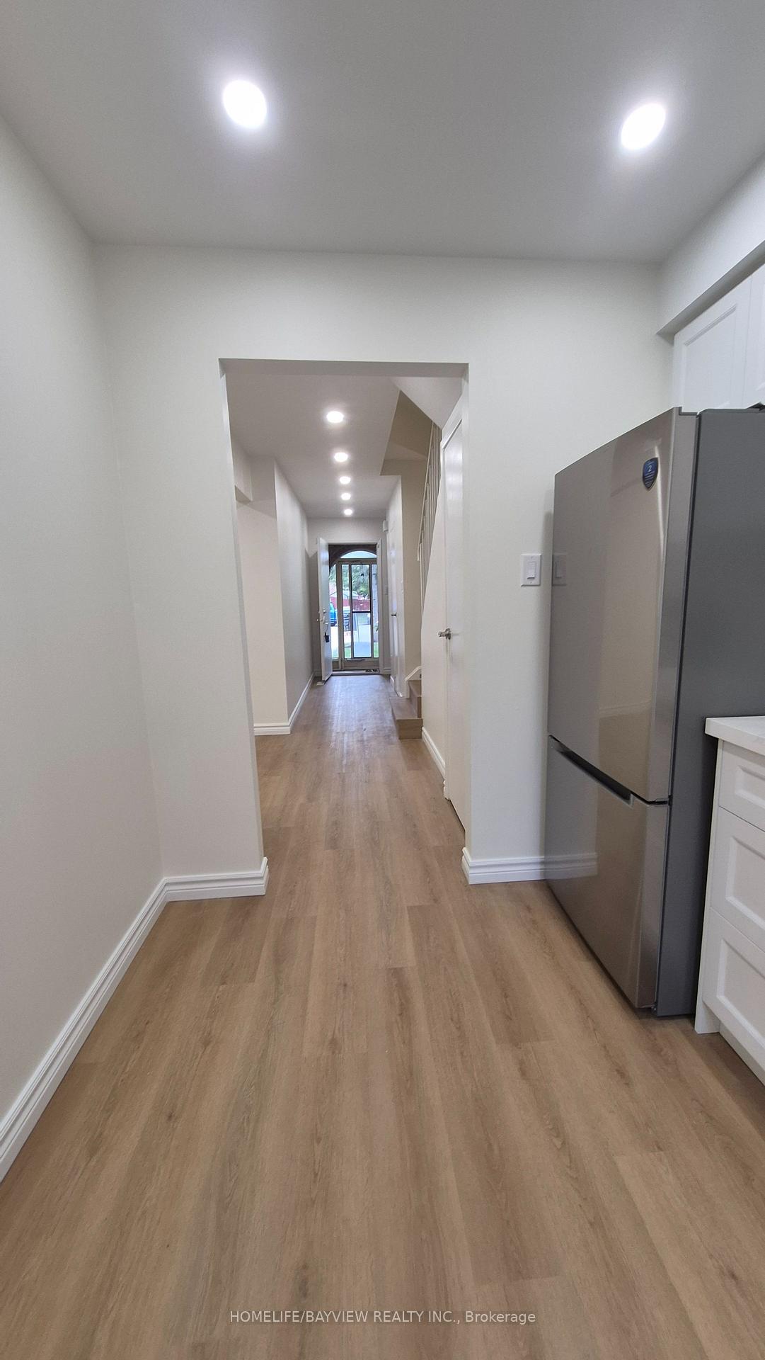 Photo 8 of 147 Dunbar Crescent, Markham, Milliken Mills East — HOMEH
