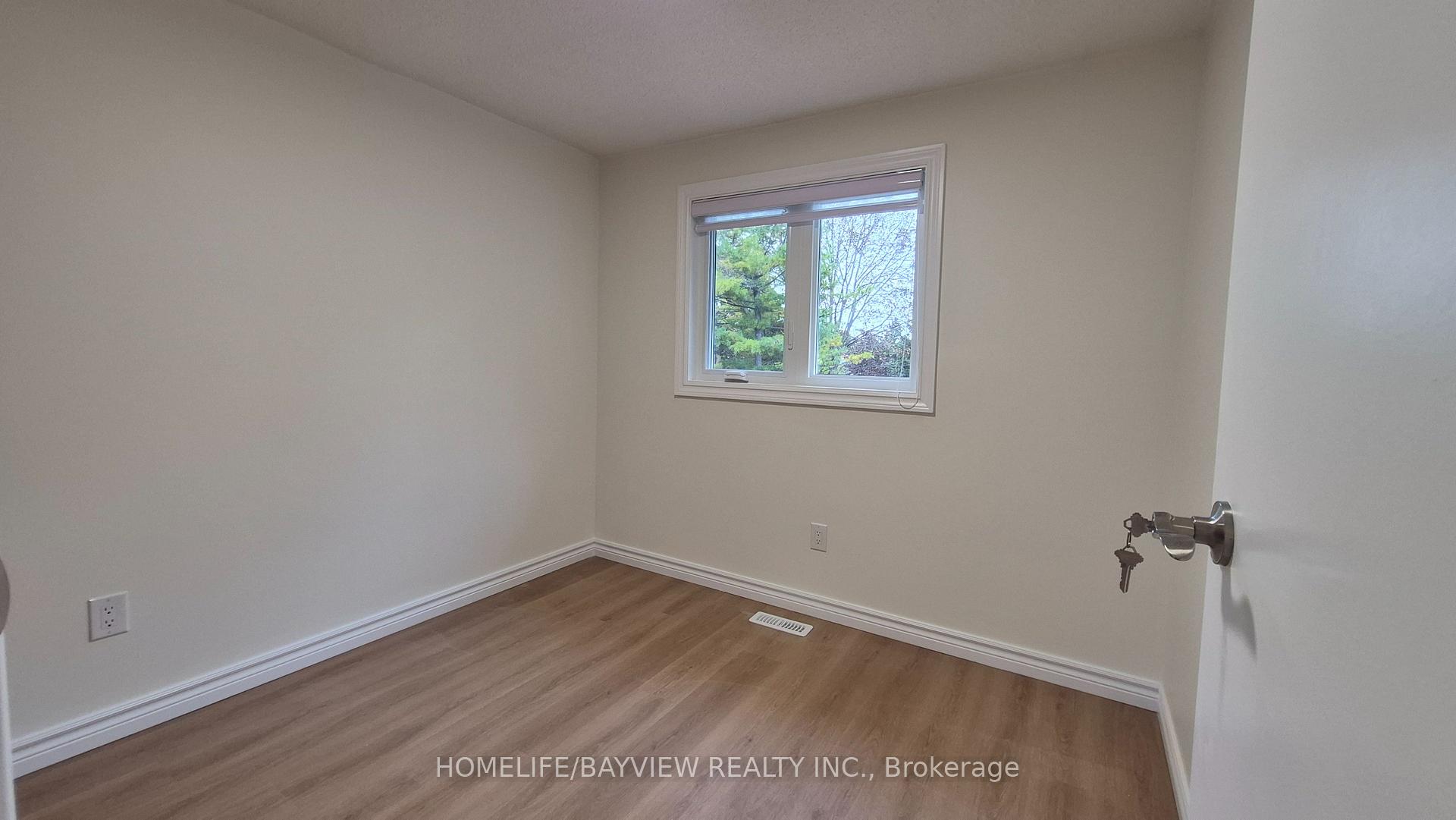 Photo 30 of 147 Dunbar Crescent, Markham, Milliken Mills East — HOMEH