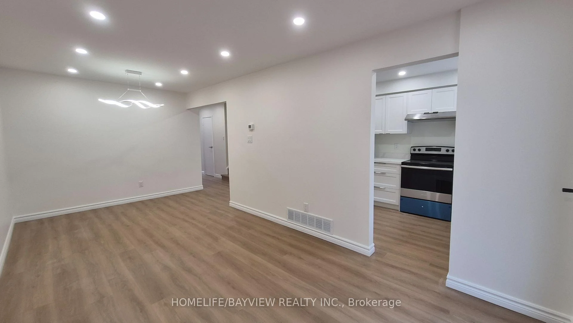Photo 17 of 147 Dunbar Crescent, Markham, Milliken Mills East — HOMEH