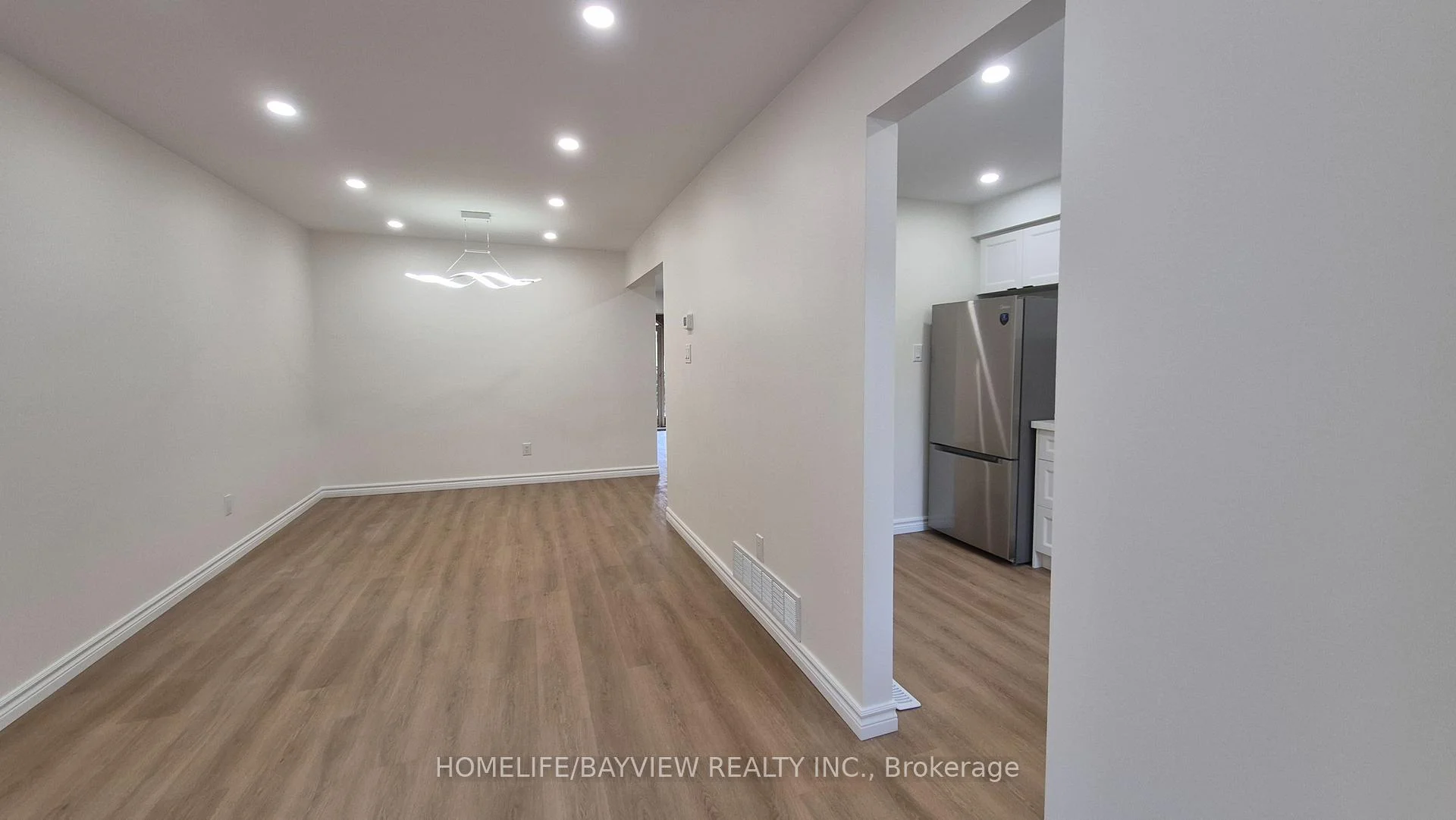 Photo 18 of 147 Dunbar Crescent, Markham, Milliken Mills East — HOMEH