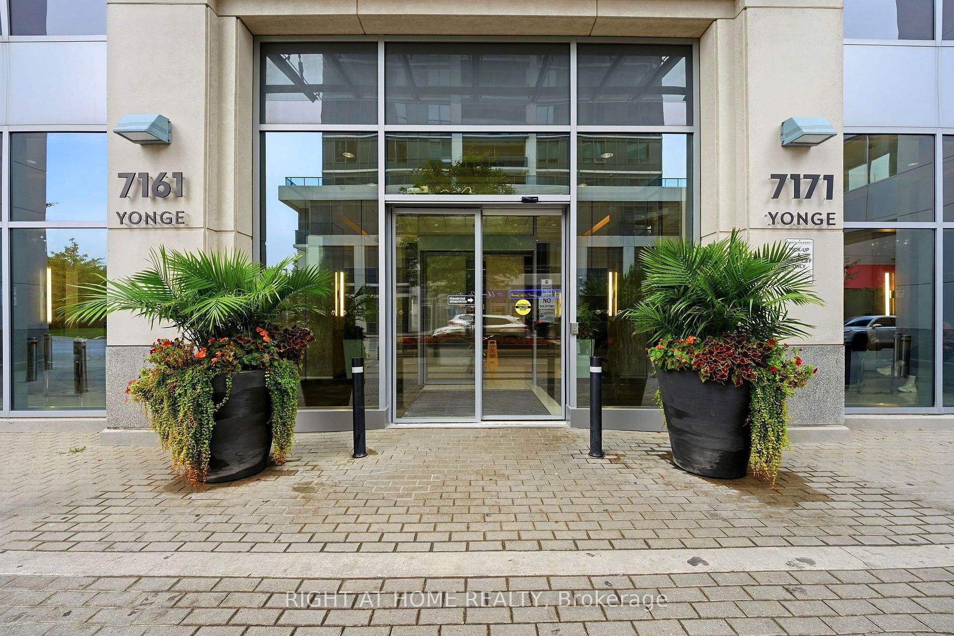 Photo of Unit 1702, 7171 Yonge Street