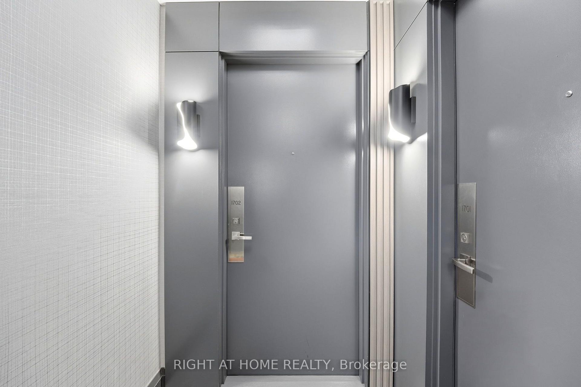 Photo 2 of Unit 1702, 7171 Yonge Street, Markham, Grandview — HOMEH